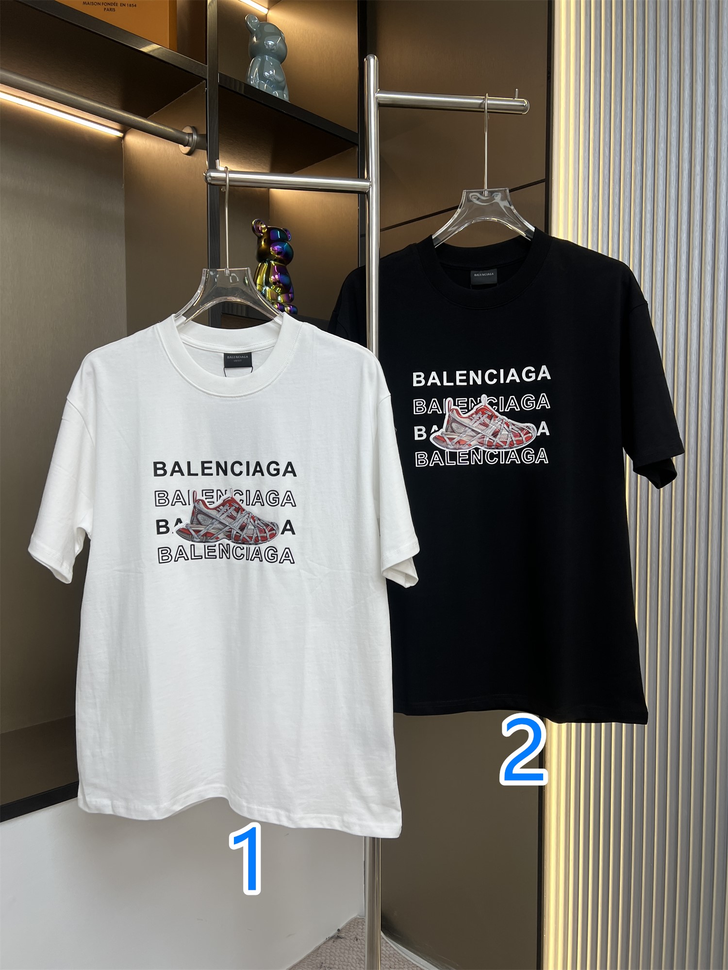 BALENCIAGA　バレンシアガ　Tシャツ　スニーカー柄　プリント　クルーネックTシャツ　シャツ　半袖Tシャツ　カップルコーデ　Tshirt　男女兼用　S-XL
