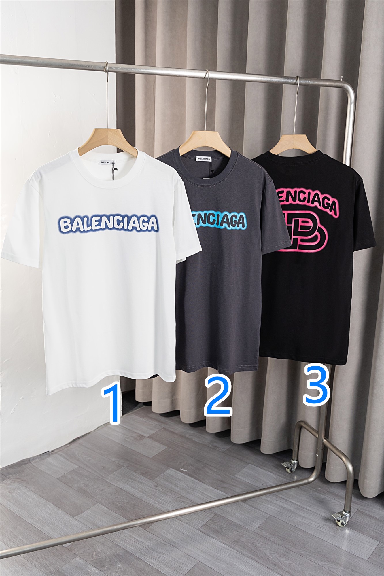 BALENCIAGA　バレンシアガ　Tシャツ　シンプル　プリント　クルーネックTシャツ　シャツ　半袖Tシャツ　カップルコーデ　Tshirt　男女兼用　M-XXXL