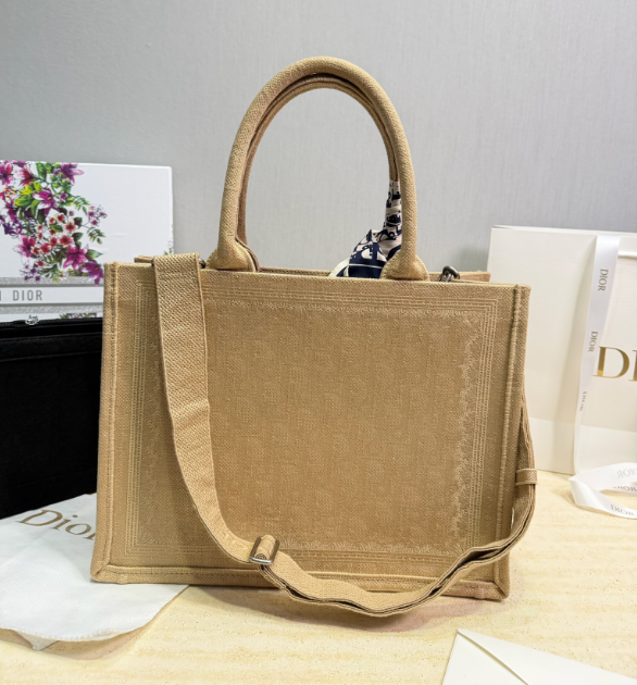 新作　人気の長く愛用　Dior Book Tote　ディオール　ブックトート　レディース　トートバッグ　ショルダーバッグ　上品　ストラップ付き　5種類 - 画像 11