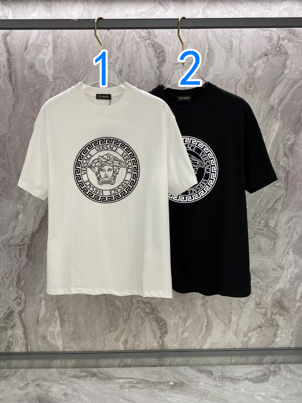 ヴェルサーチ　Versace　半袖シャツ　プリントシャツ　クルーネック　Tシャツ　T-shirt　3色　メンズ