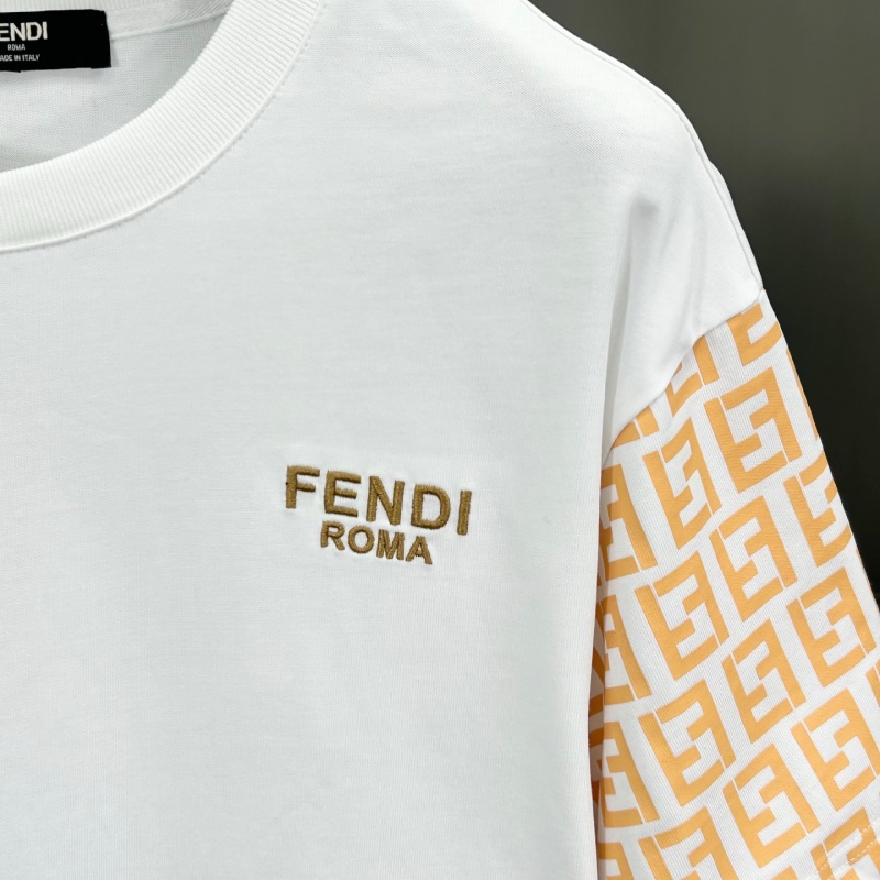 フェンディ　セットアップ　上下2点セットFENDI メンズ服　半袖Ｔシャツと半ズボン/ショートパンツ　カジュアルウェア - 画像 5