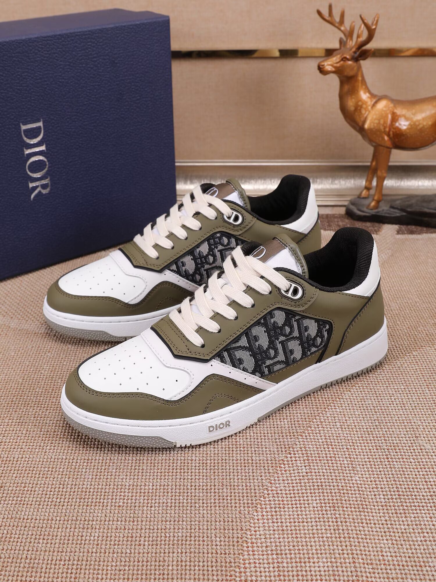 Dior メンズ スニーカー ホワイト グレー ディオール ロゴ プレート ランニングシューズ  9色 - 画像 5