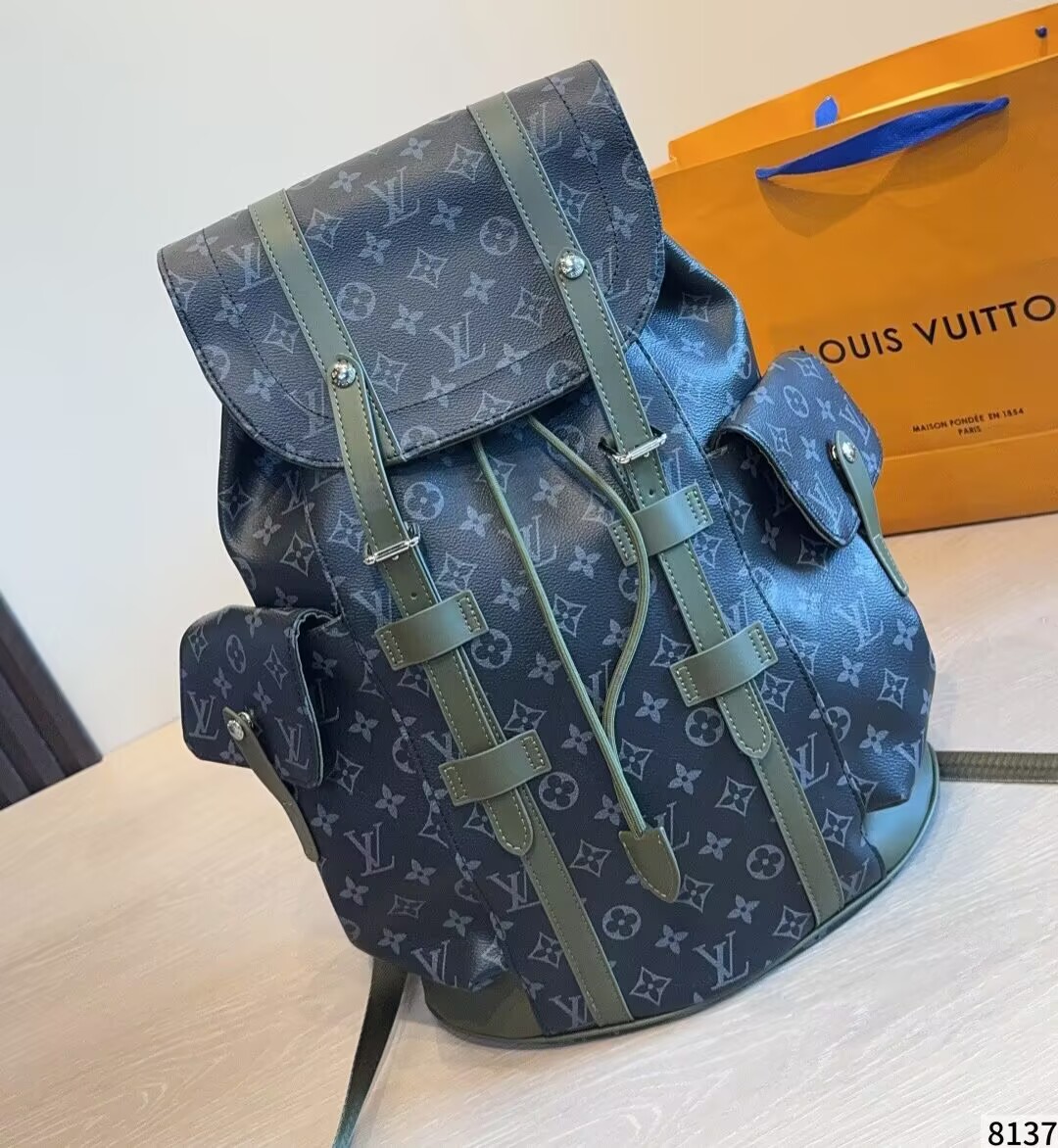 新品　ルイヴィトン　LOUIS VUITTON　クリストファー MM　リュックサック　バックパック　フォールコレクション　メンズバッグ - 画像 2