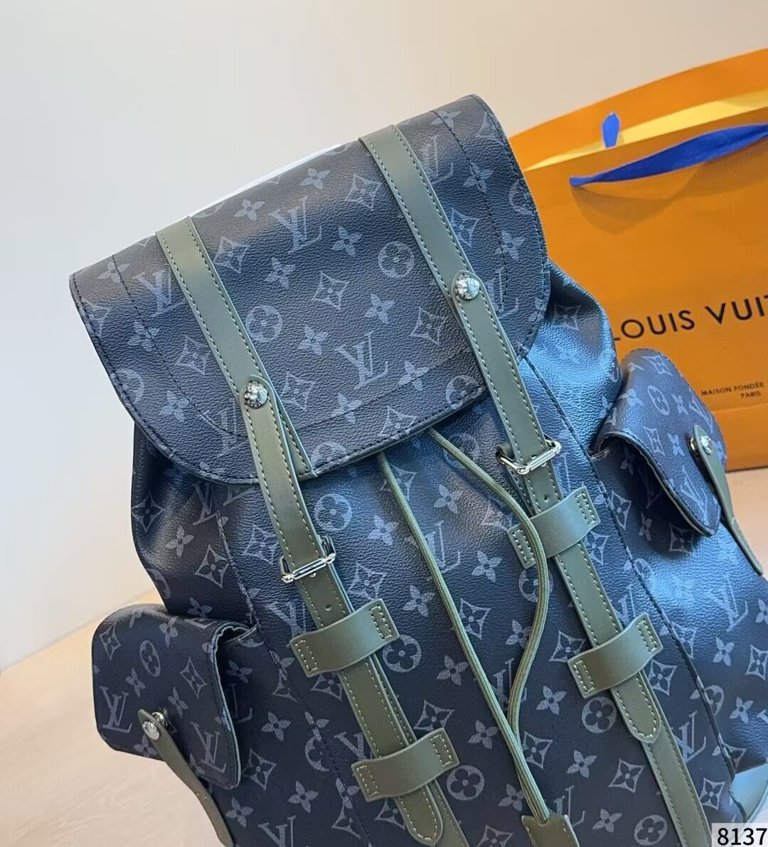 新品　ルイヴィトン　LOUIS VUITTON　クリストファー MM　リュックサック　バックパック　フォールコレクション　メンズバッグ - 画像 5