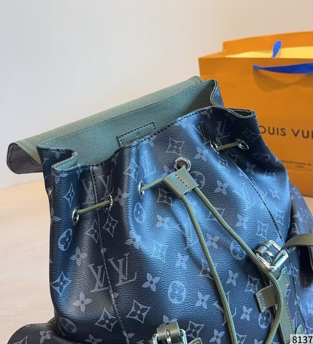 新品　ルイヴィトン　LOUIS VUITTON　クリストファー MM　リュックサック　バックパック　フォールコレクション　メンズバッグ - 画像 7