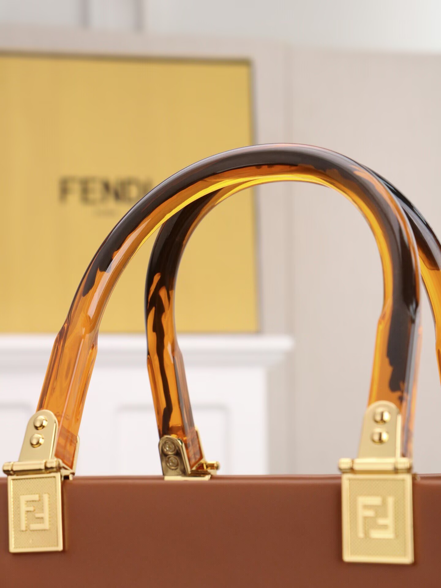 FENDI　フェンディ　サンシャイン ミディアム　shine tote　レザーショッパー　トートバッグ　手提げ　ショルダーバッグ　3色選択可 - 画像 9