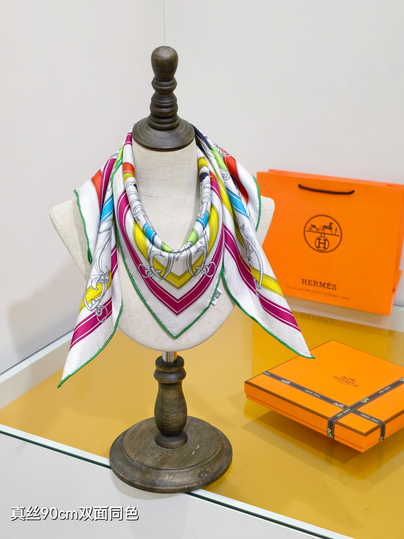 HERMES エルメス スカーフ 真シルク90cm双面同色 多色展開 - 画像 5