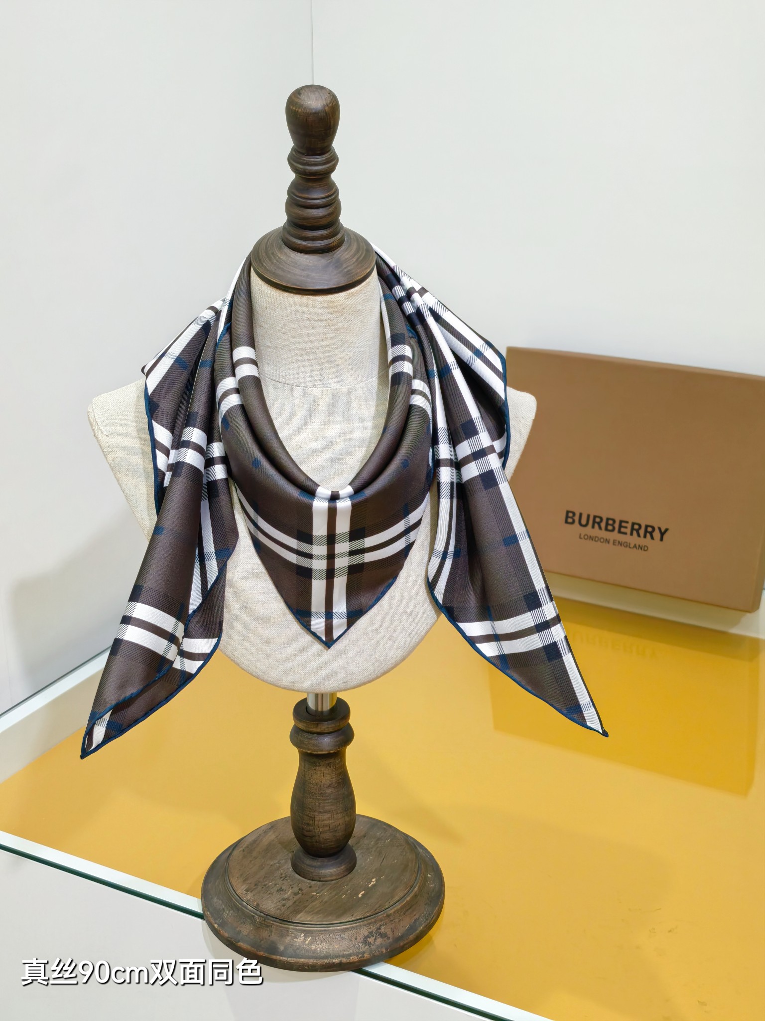 BURBERRY バーバリー スカーフ 真丝90cm双面同色 多色展開 - 画像 6