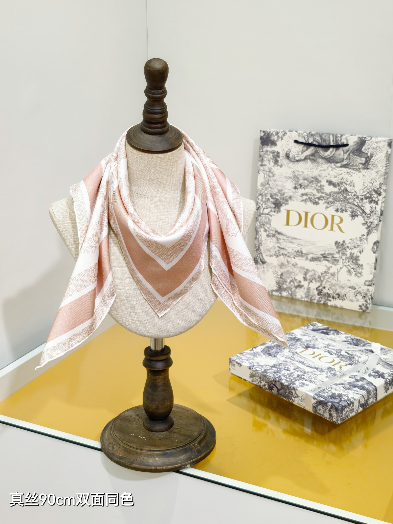 CHRISTIAN DIOR クリスチャンディオール スカーフ 真絲 90cm 動物柄 多色展開 - 画像 6