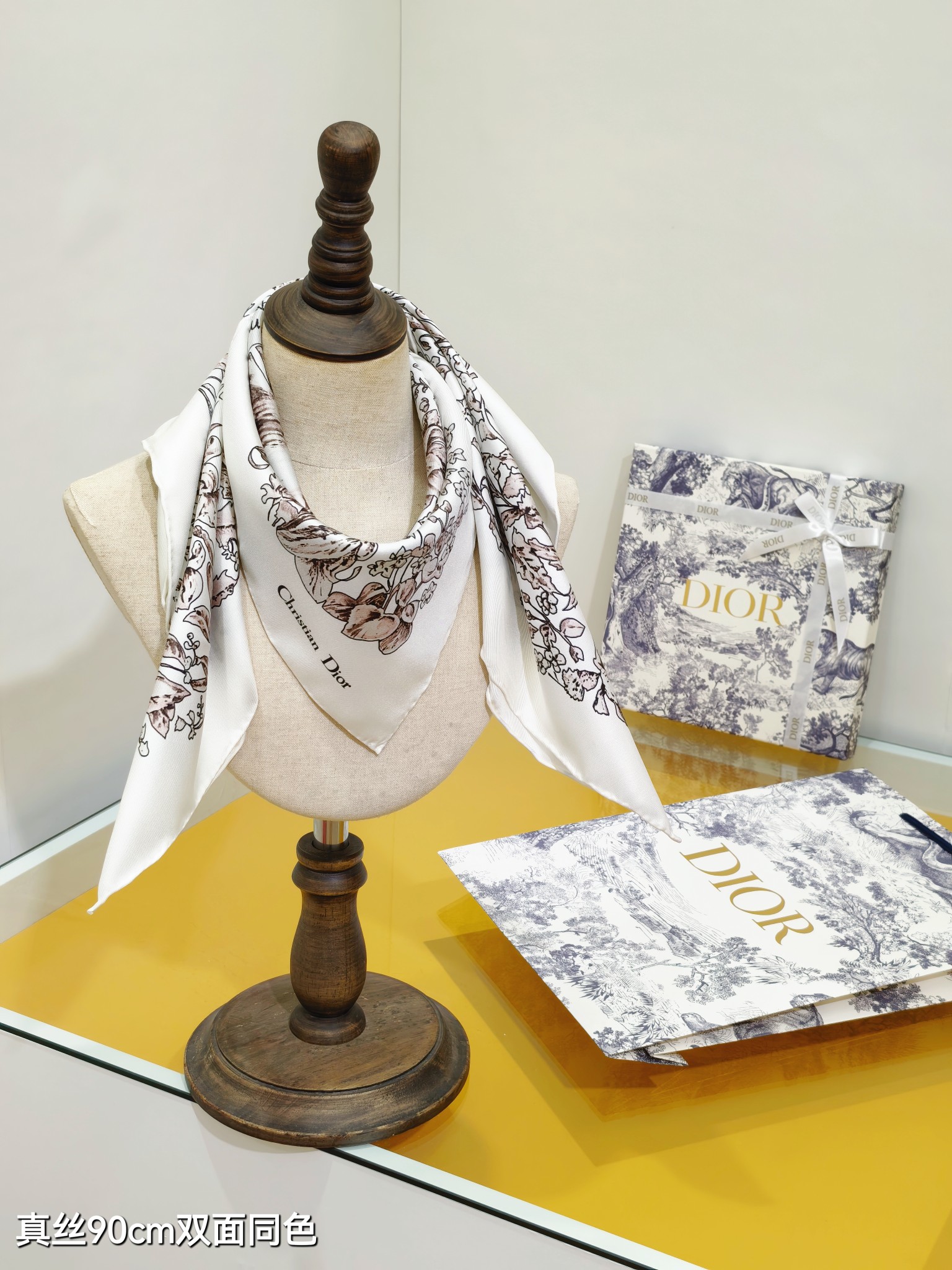 DIOR ディオール スカーフ 100%シルク90cm両面同色花柄デザイン 多色展開 - 画像 4