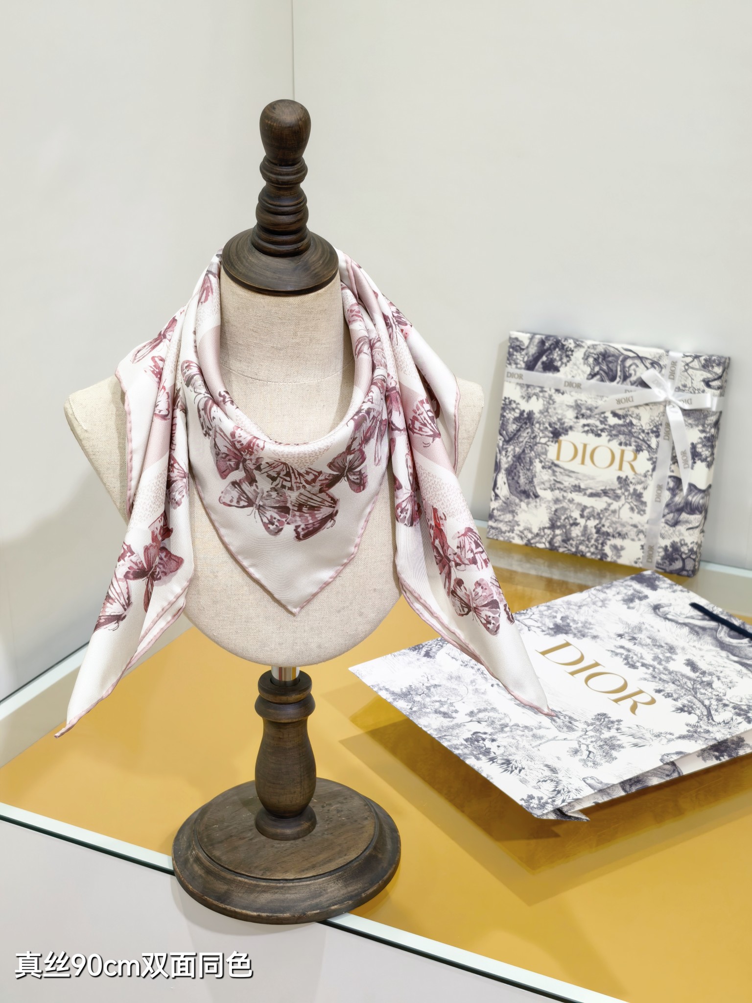 CHRISTIAN DIOR クリスチャンディオール 正方形スカーフ 真絲 90cm 双面同色 多色展開 - 画像 3