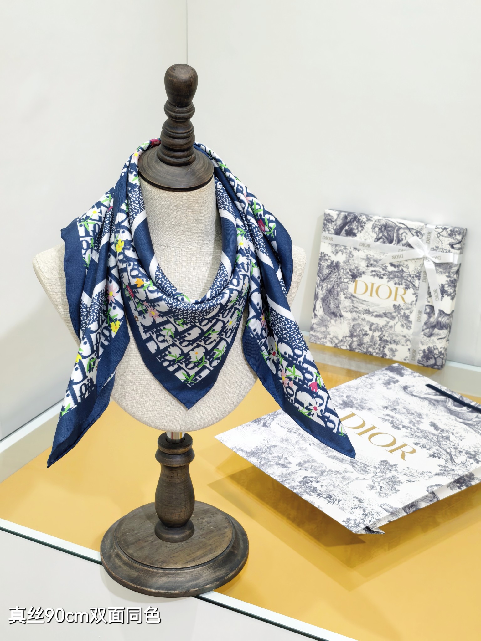 DIOR ディオール スカーフ 真絲90cm花柄双面同色 ダークブルー - 画像 3