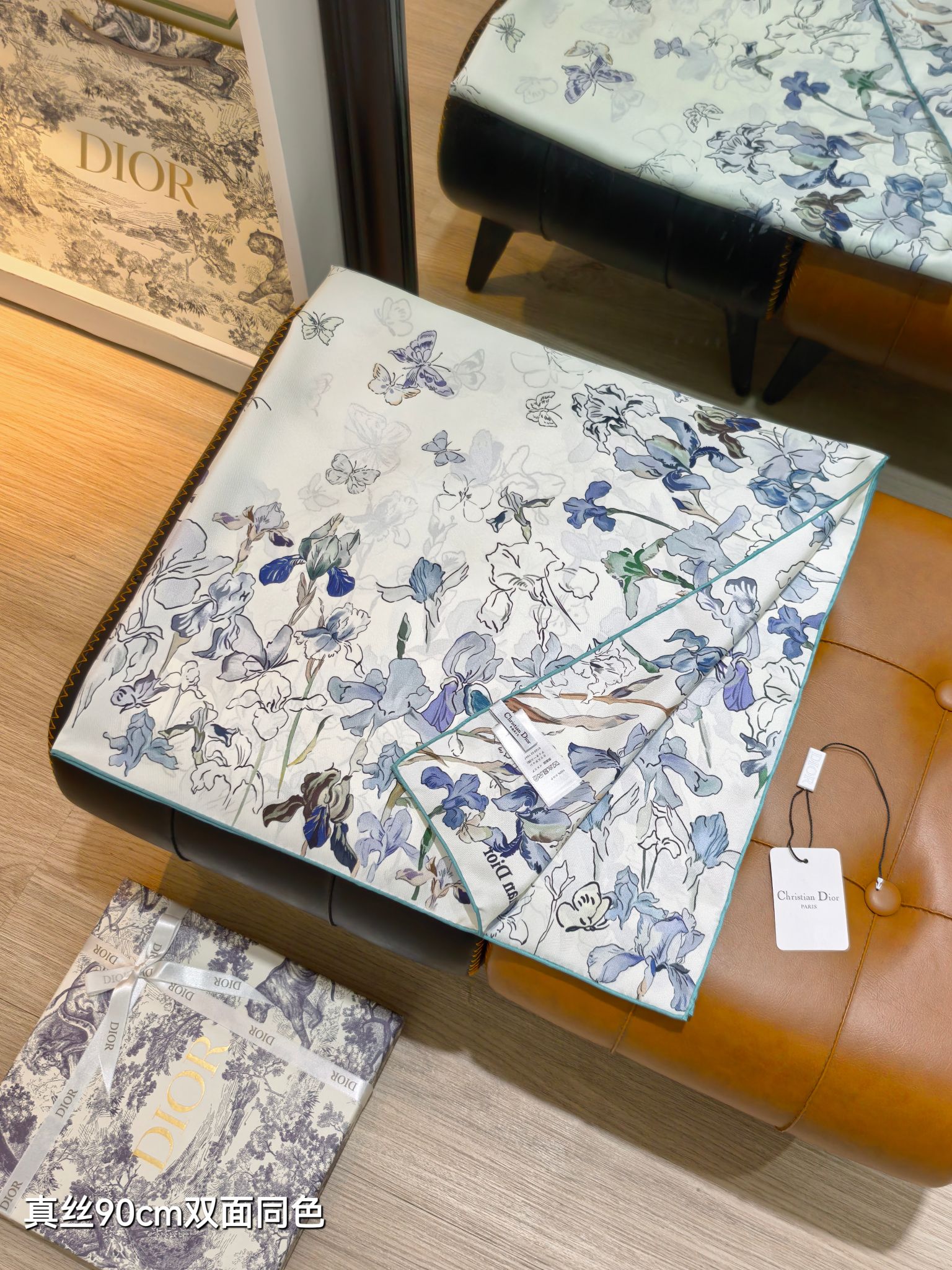 DIOR ディオール 正絹90cmスカーフ 双面同色 花柄 フラワーデザイン 多色展開 - 画像 4