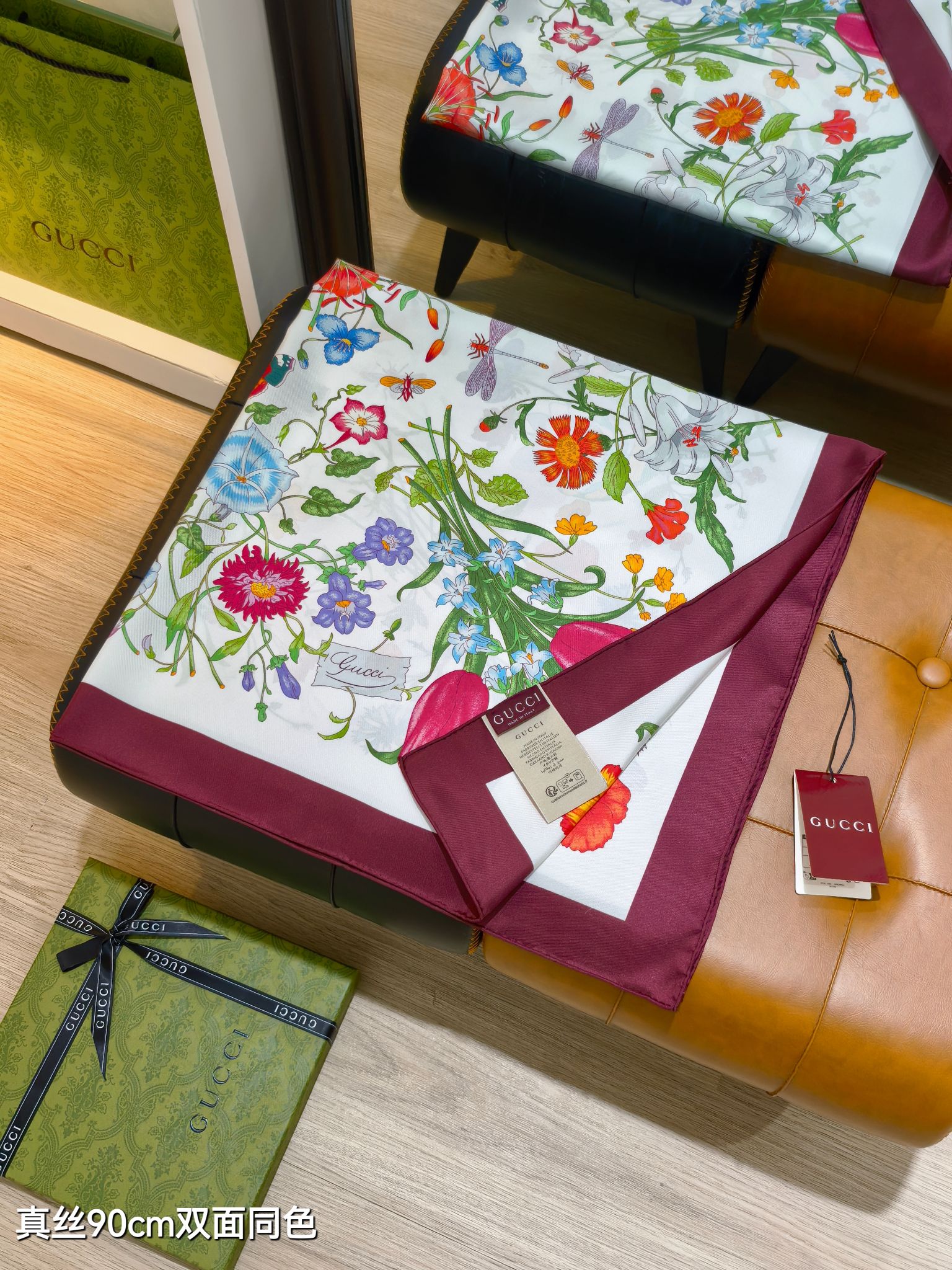 GUCCI グッチ 花柄 本絹 90cm スカーフ 双面同色 多色展開 - 画像 2