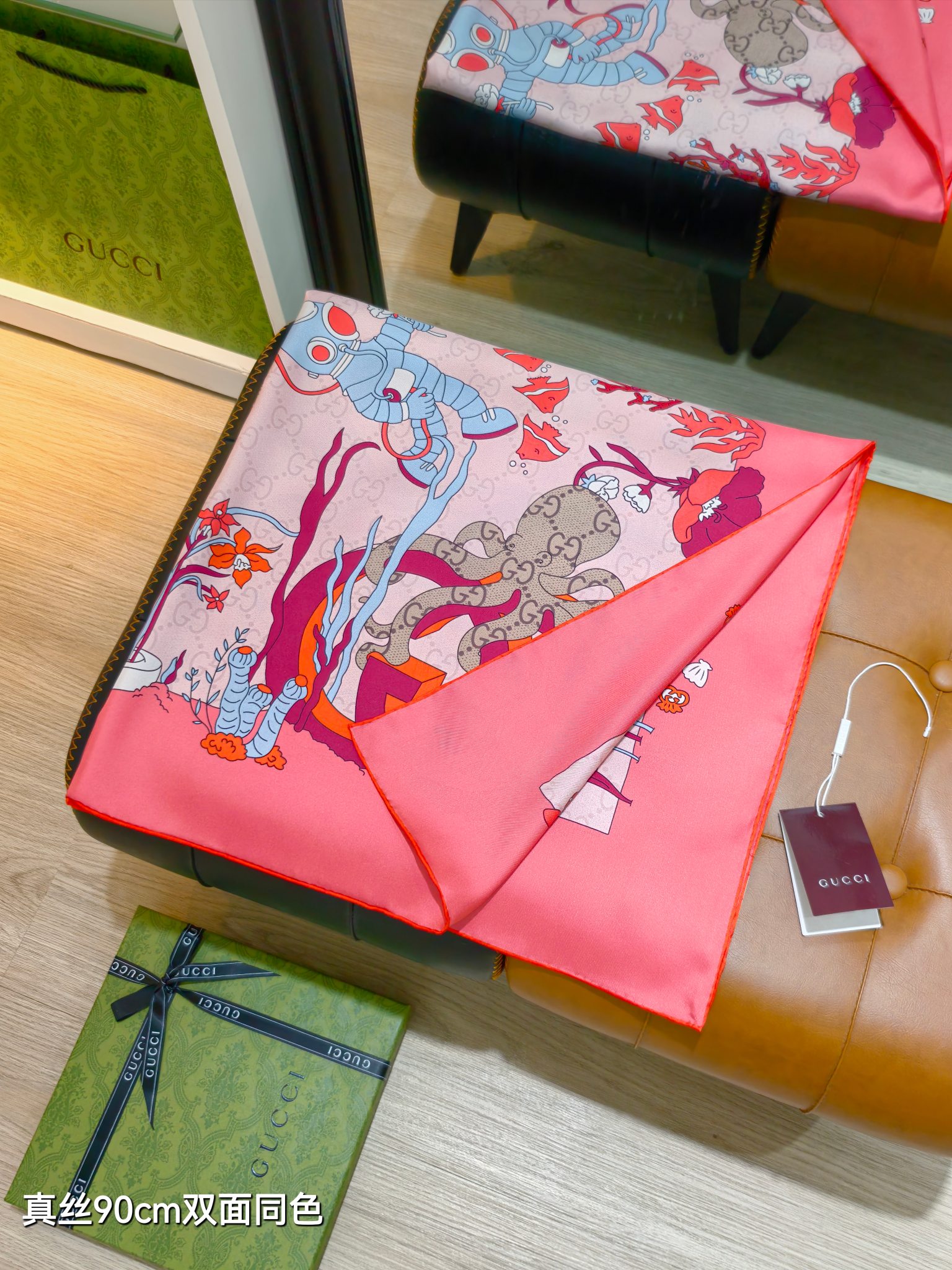 GUCCI グッチ スカーフ シルク90cm双面同色 フラワー柄 多色展開 - 画像 5
