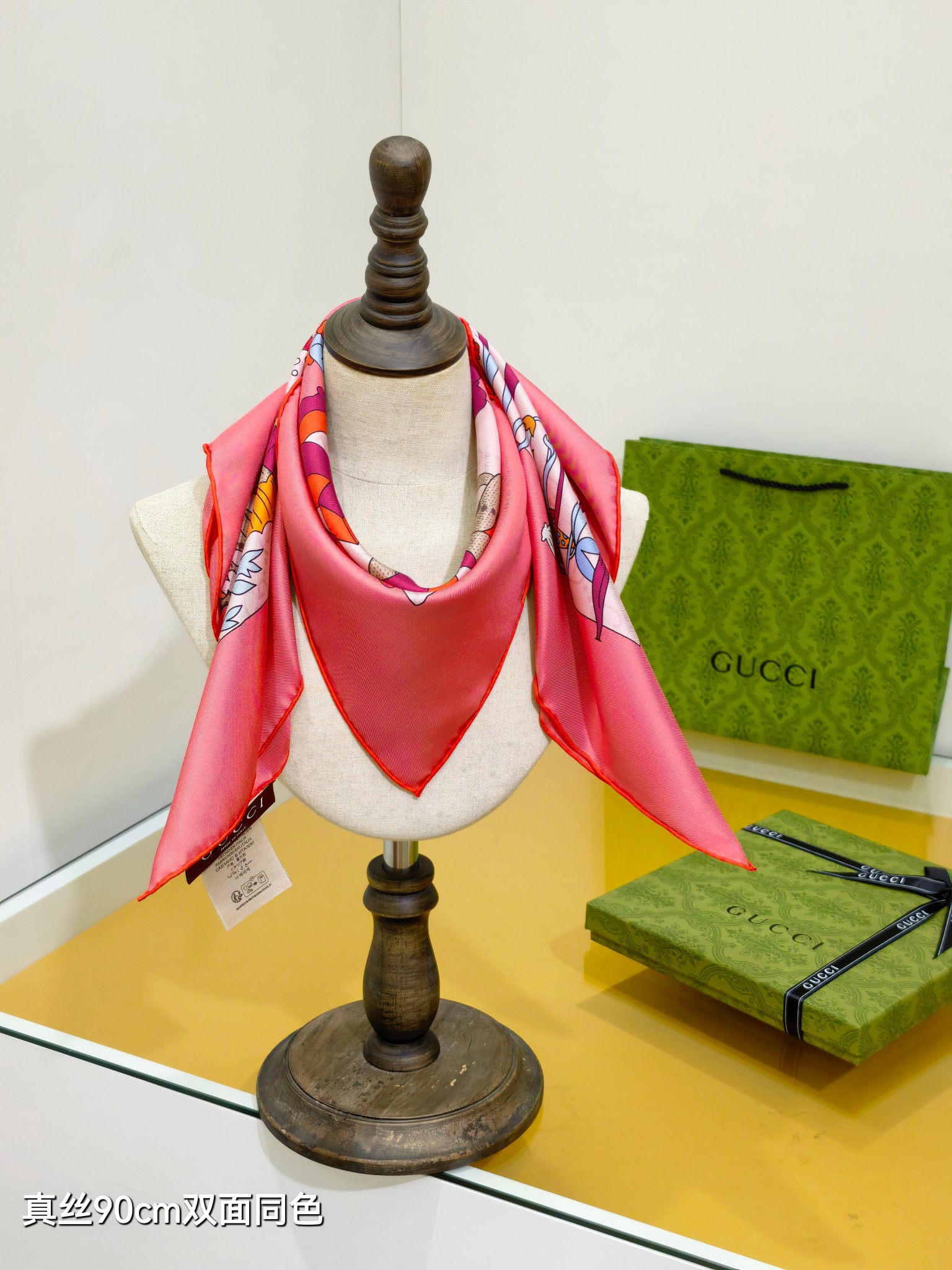 GUCCI グッチ スカーフ シルク90cm双面同色 フラワー柄 多色展開 - 画像 6