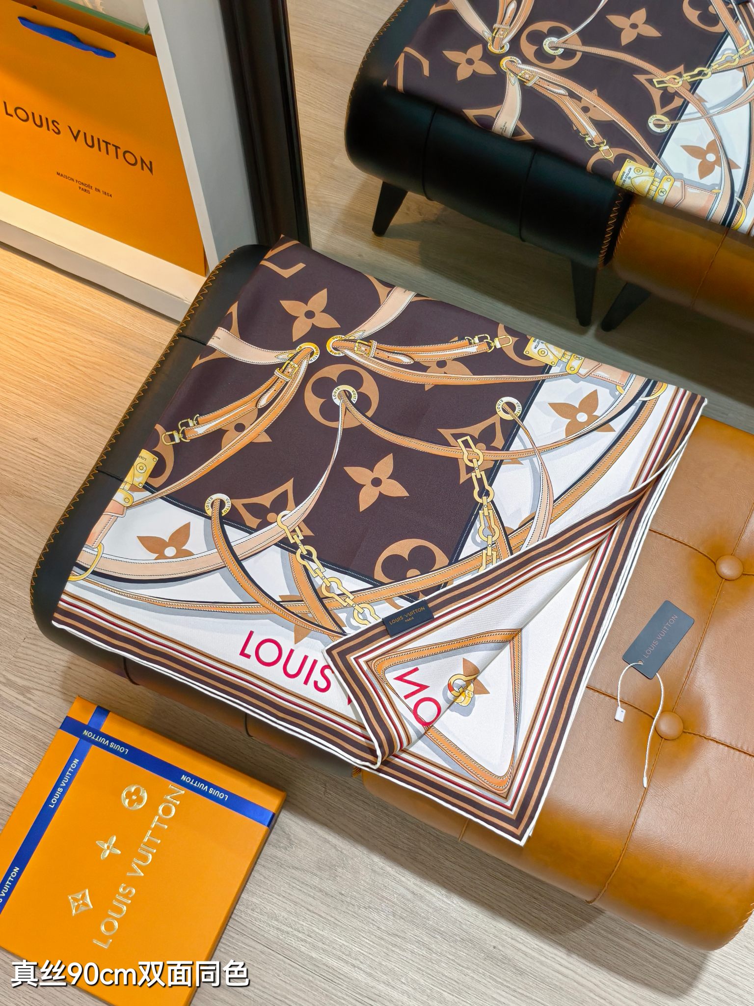 LOUIS VUITTON ルイ・ヴィトン スカーフ 真絲 90cm 双面同色 多色展開 - 画像 2