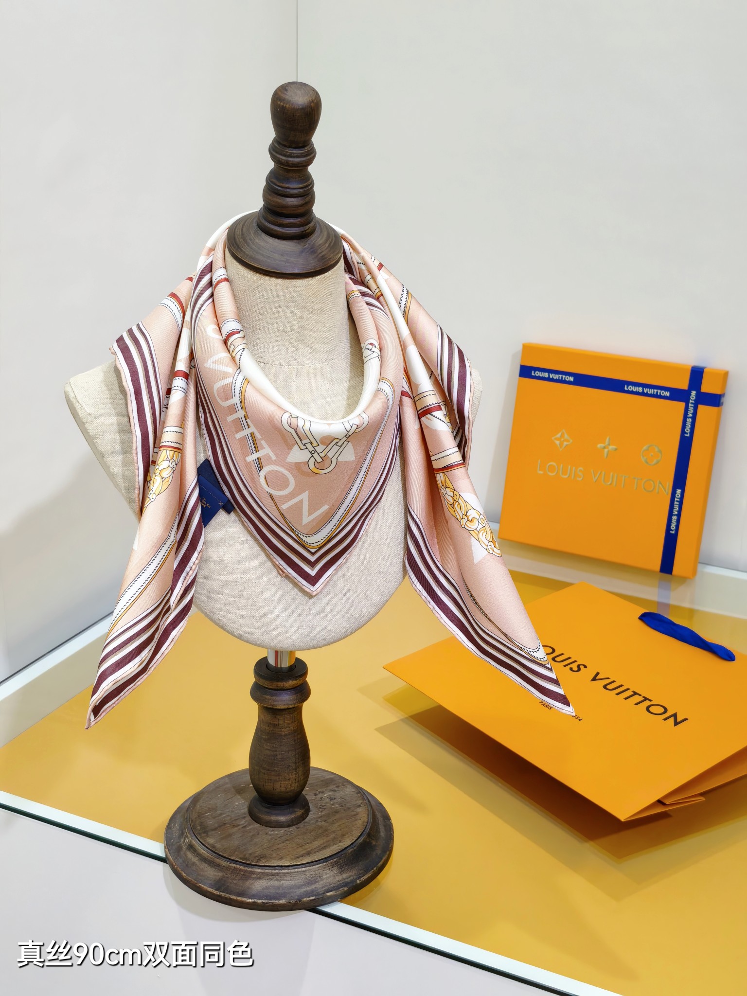 LOUIS VUITTON ルイ・ヴィトン スカーフ 真絲 90cm 双面同色 多色展開 - 画像 6