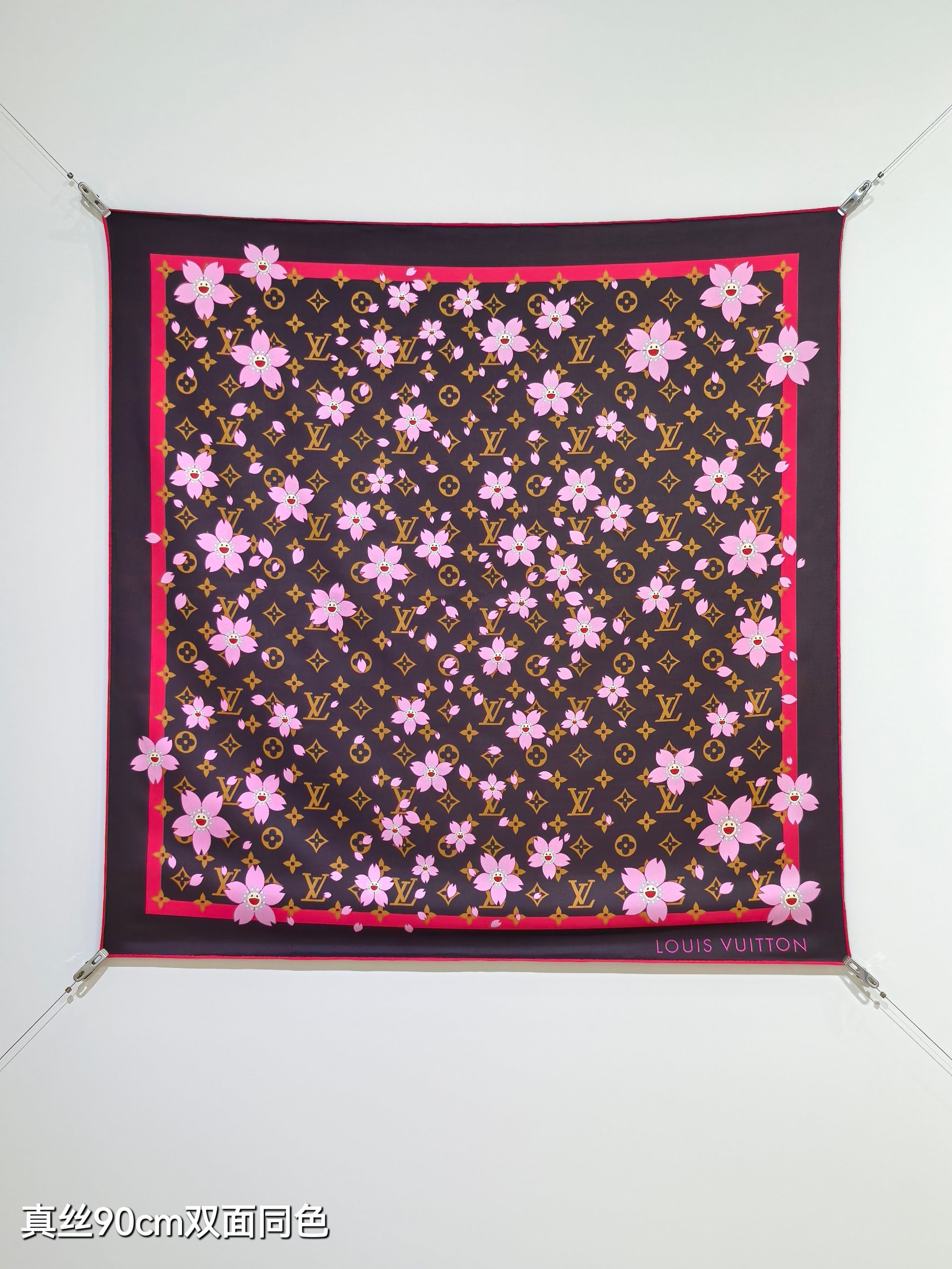 LOUIS VUITTON ルイヴィトン スカーフ 桜柄 シルク 90cm 多色展開 - 画像 4