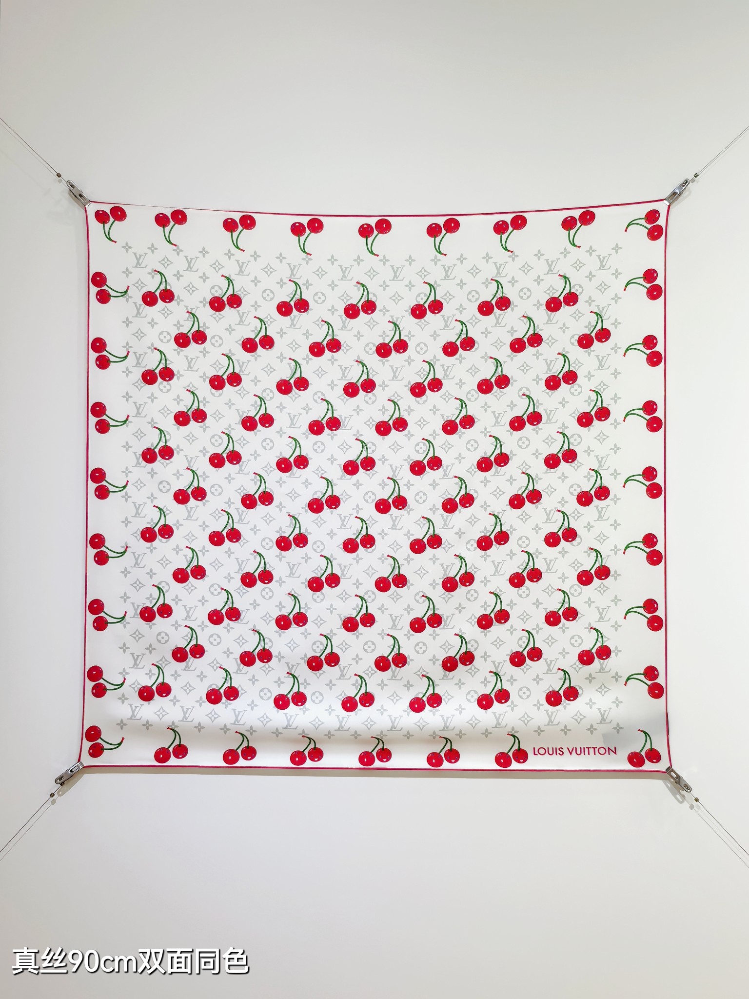 LOUIS VUITTON ルイヴィトン シルクスカーフ チェリー柄 真絲 90cm 多色展開