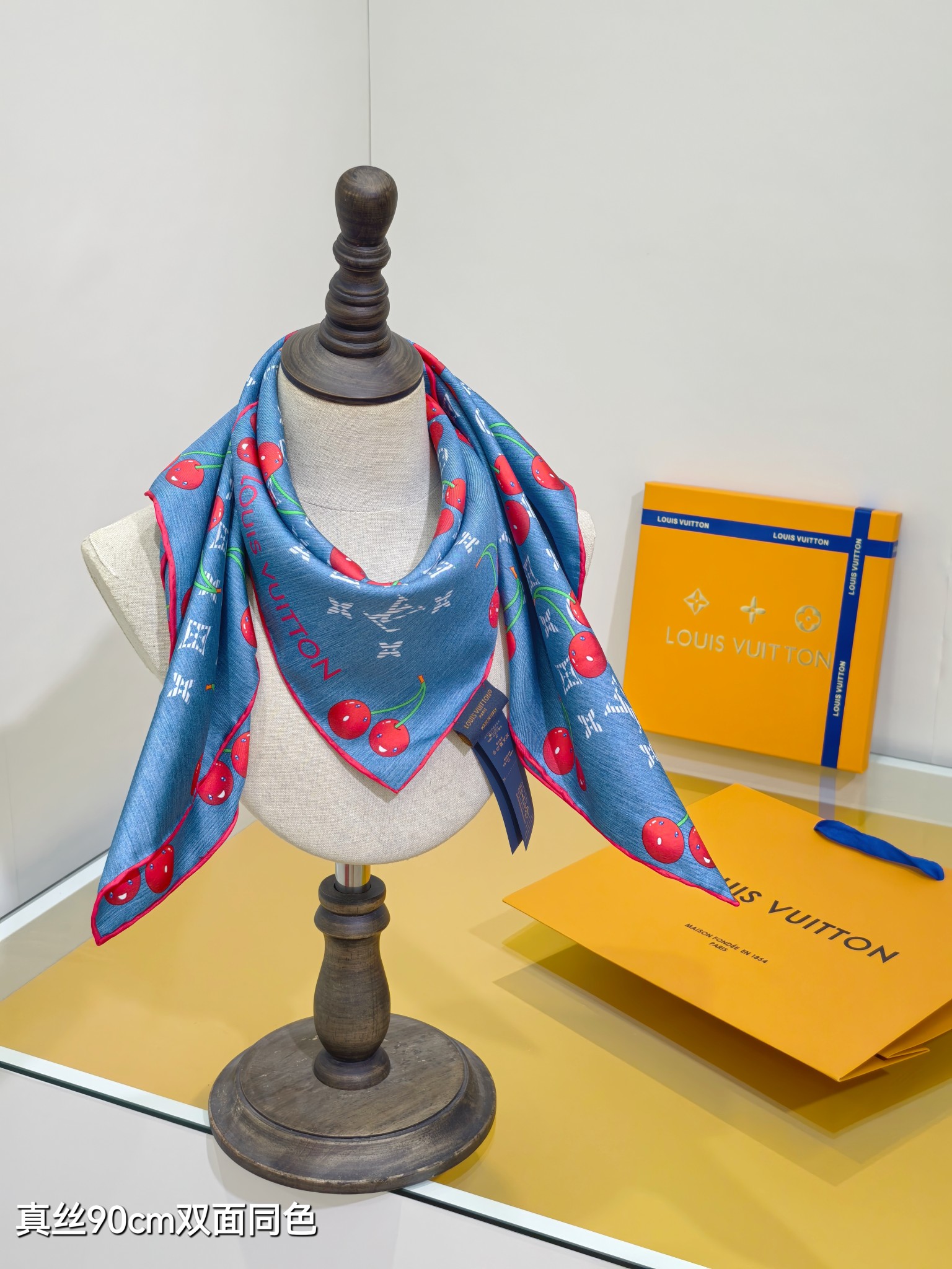 LOUIS VUITTON ルイヴィトン シルクスカーフ チェリー柄 真絲 90cm 多色展開 - 画像 6