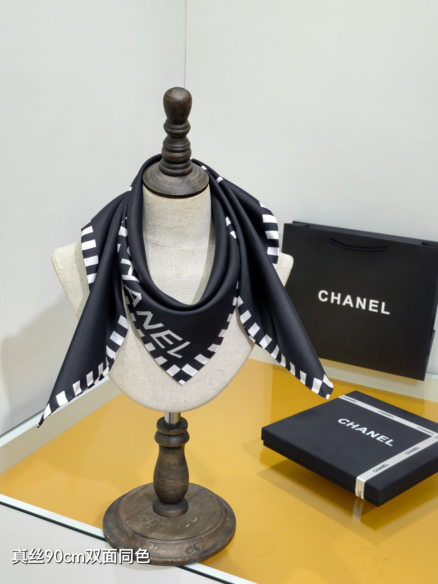 CHANELシャネルシルクスカーフ90cm両面同色通勤全2色