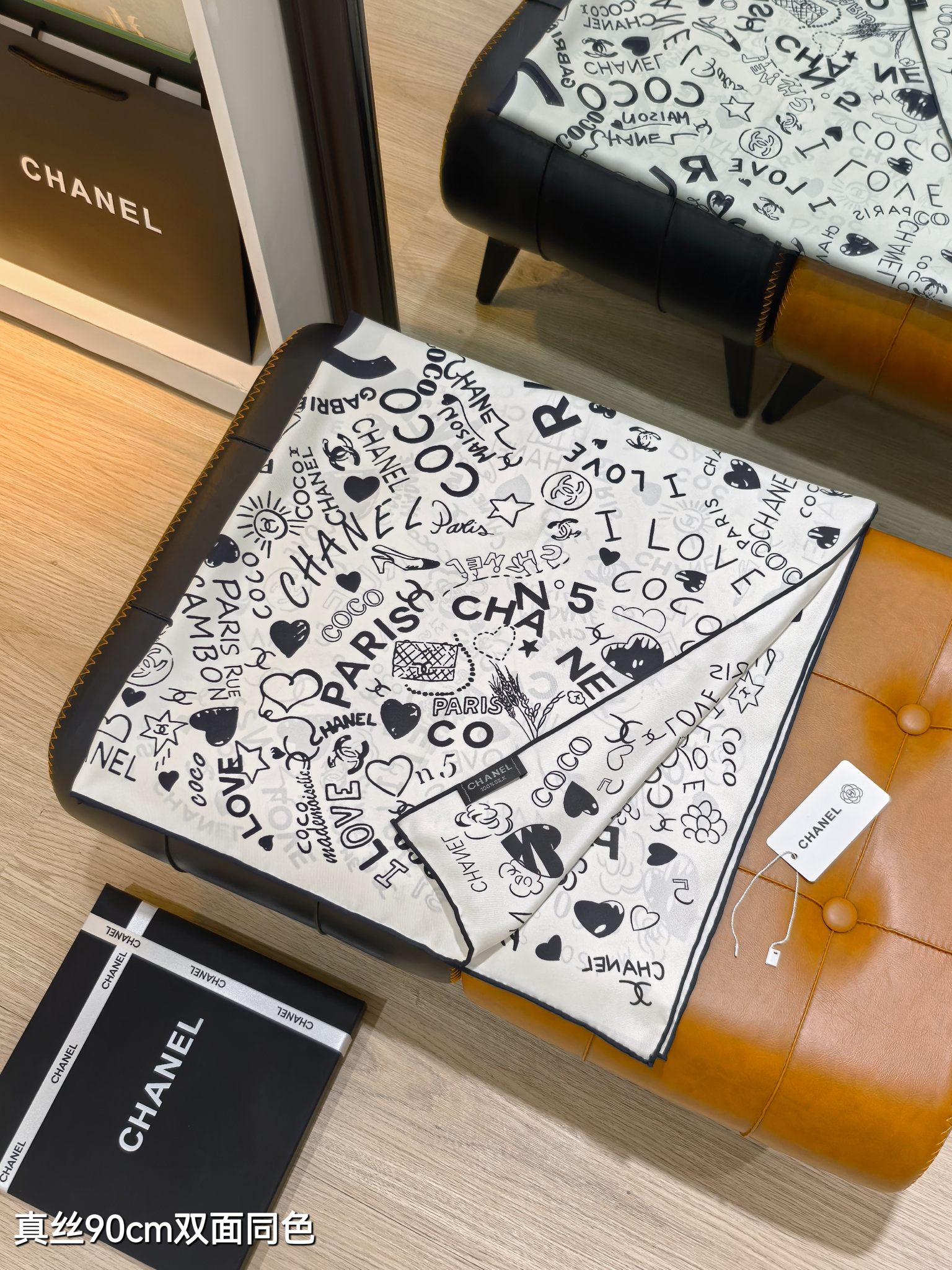 CHANELシャネルスカーフシルク90cm双面同色COCOPARISデザイン全2色 - 画像 3