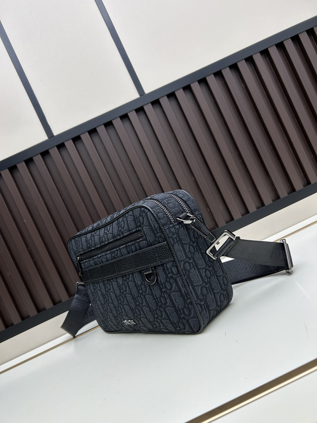 Diorディオール SAFARI メッセンジャーバッグ Dオブリーク モノグラムキャンバス 上品なショルダーバッグ レディース人気モデル 長く愛用できる定番デザイン - 画像 3