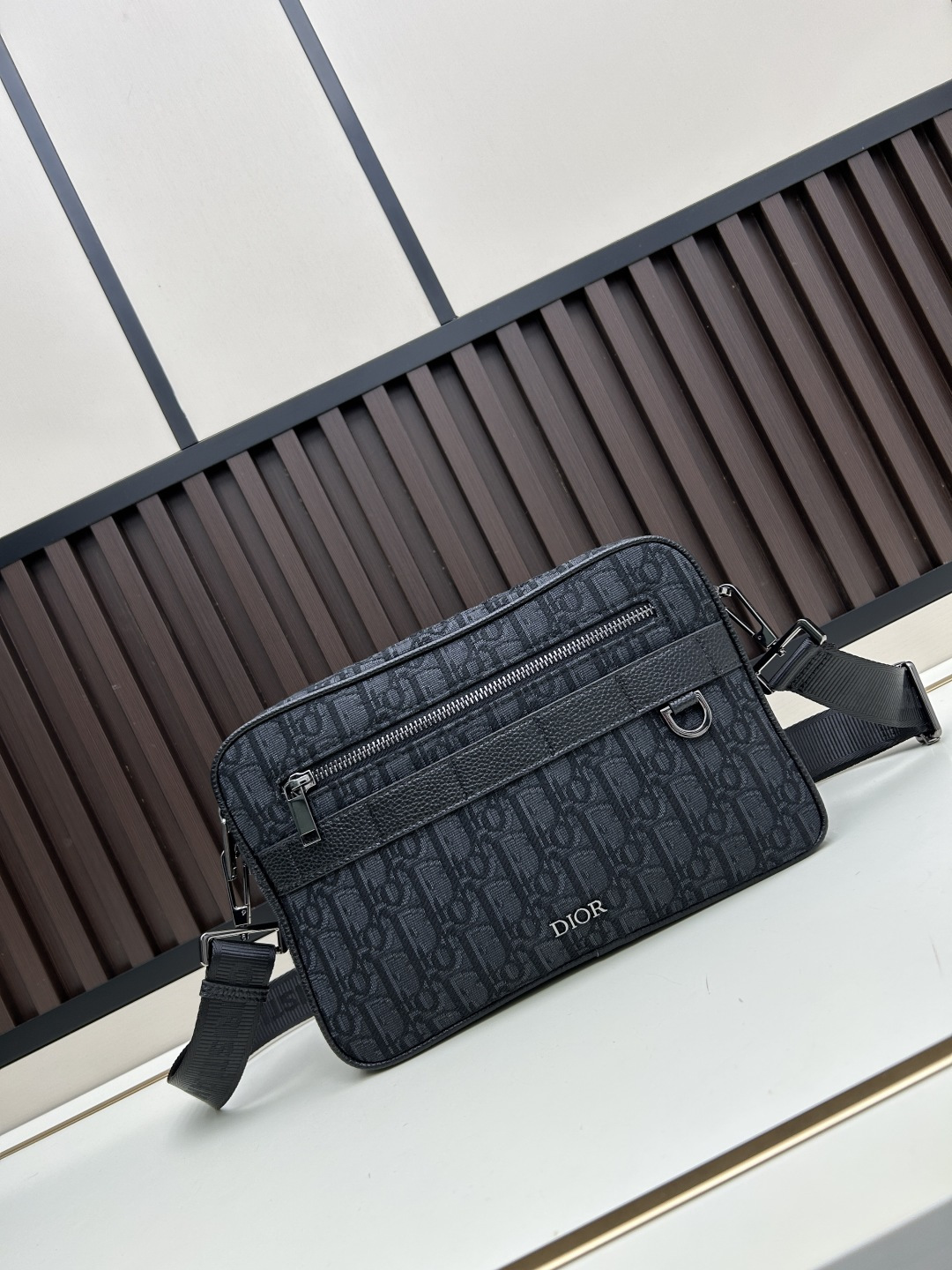 Diorディオール SAFARI メッセンジャーバッグ Dオブリーク モノグラムキャンバス 上品なショルダーバッグ レディース人気モデル 長く愛用できる定番デザイン