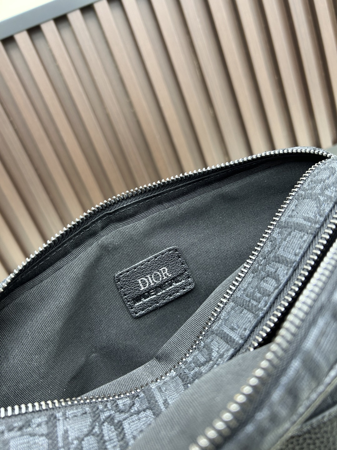 Diorディオール SAFARI メッセンジャーバッグ Dオブリーク モノグラムキャンバス 上品なショルダーバッグ レディース人気モデル 長く愛用できる定番デザイン - 画像 8