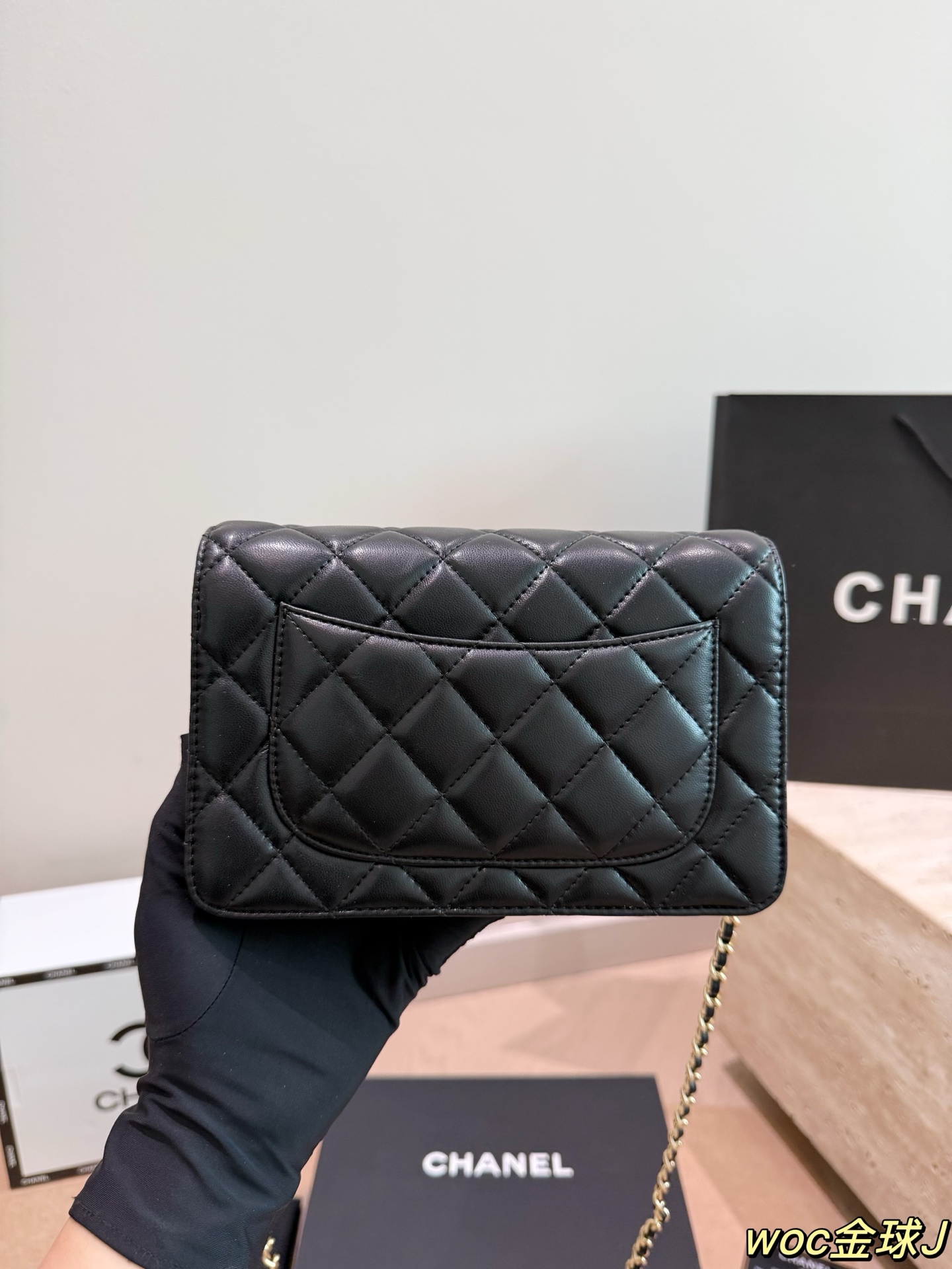 シャネルココボール  CHANEL チェーンウォレット ホイッスル型  19×11cm 💼✨ - 画像 12