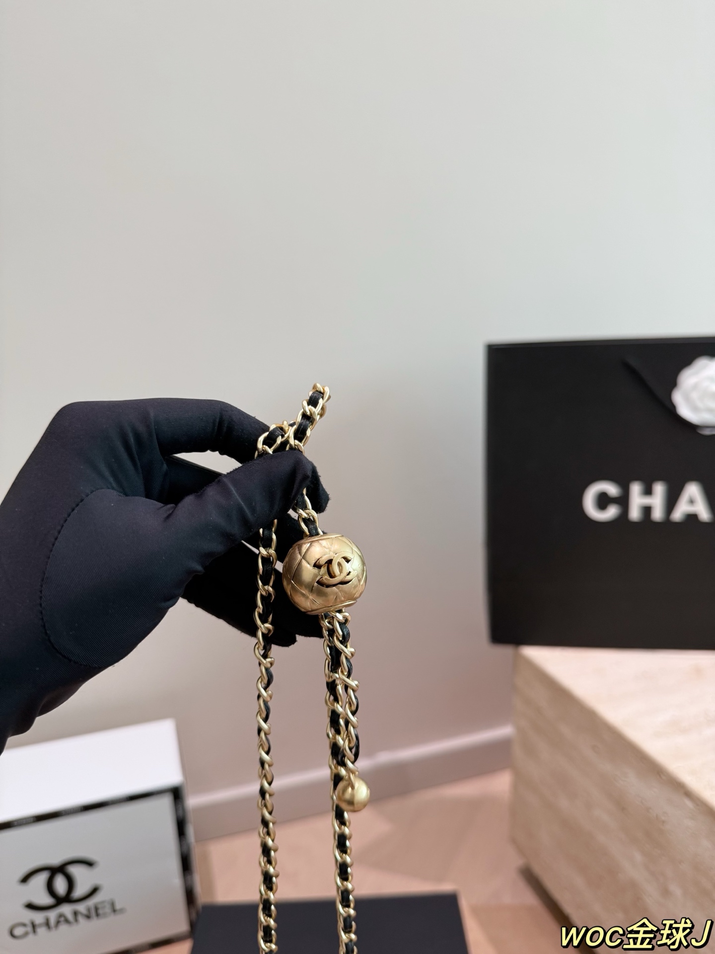 シャネルココボール  CHANEL チェーンウォレット ホイッスル型  19×11cm 💼✨ - 画像 17