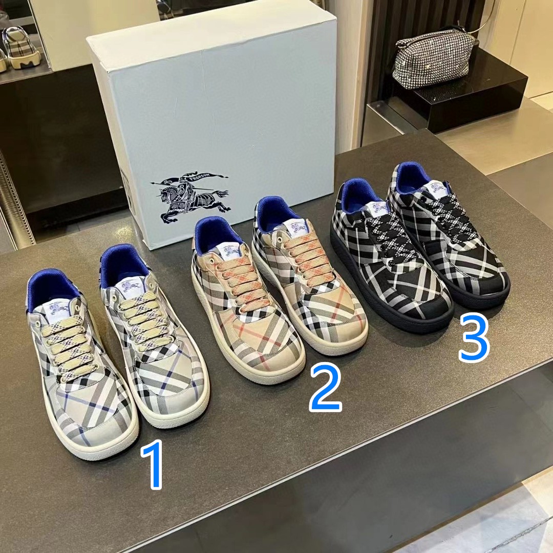 BURBERRY　バーバリー　チェックテラススニーカー　カジュアルシューズ　人気外履き　オールシーズン　レディース　靴