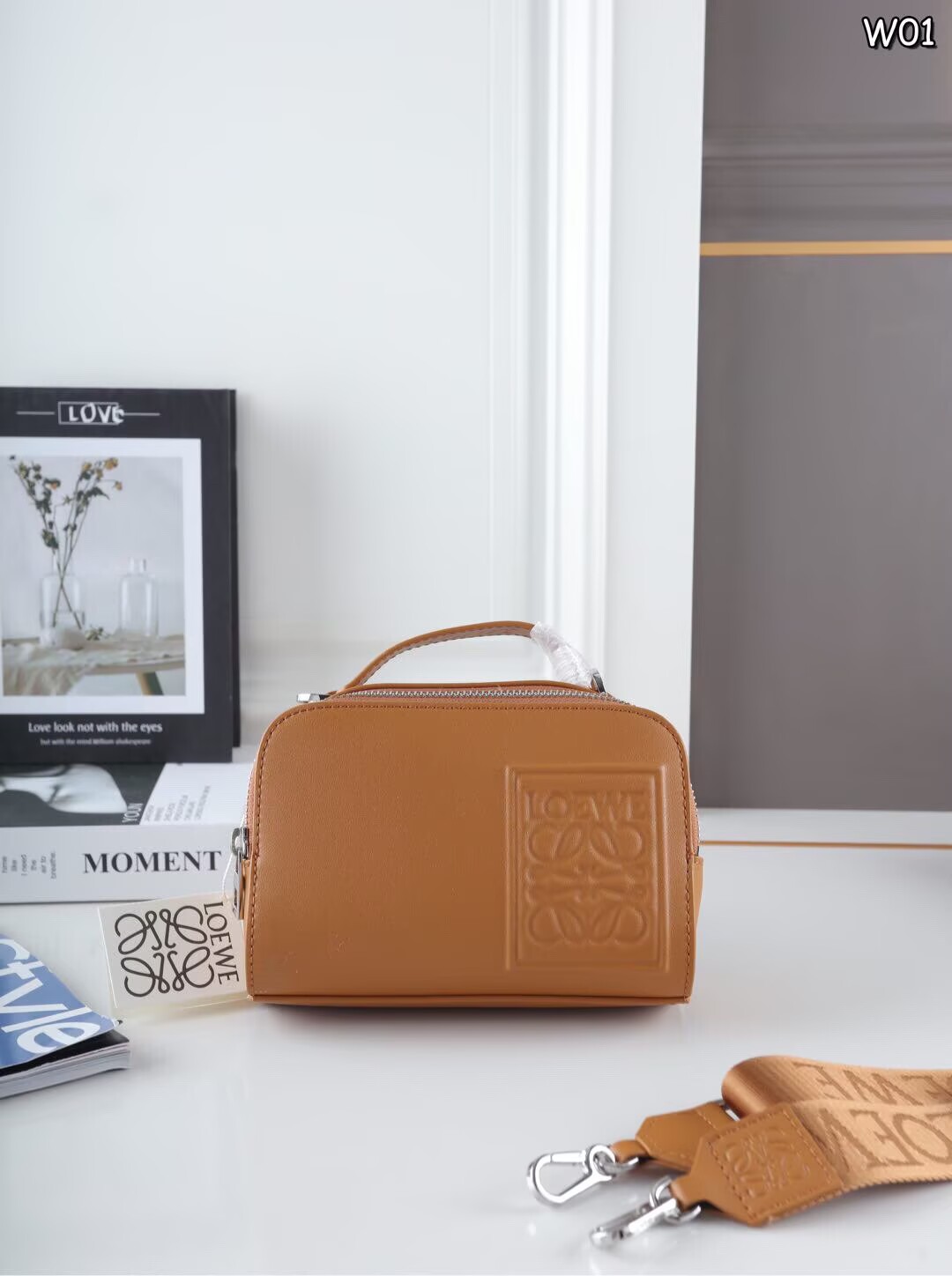 LOEWE ロエベ ミニ カメラ クロスボディ ショルダーバッグ MINI CAMERA CROSSBODY レディース メンズ カバン  5色 - 画像 5