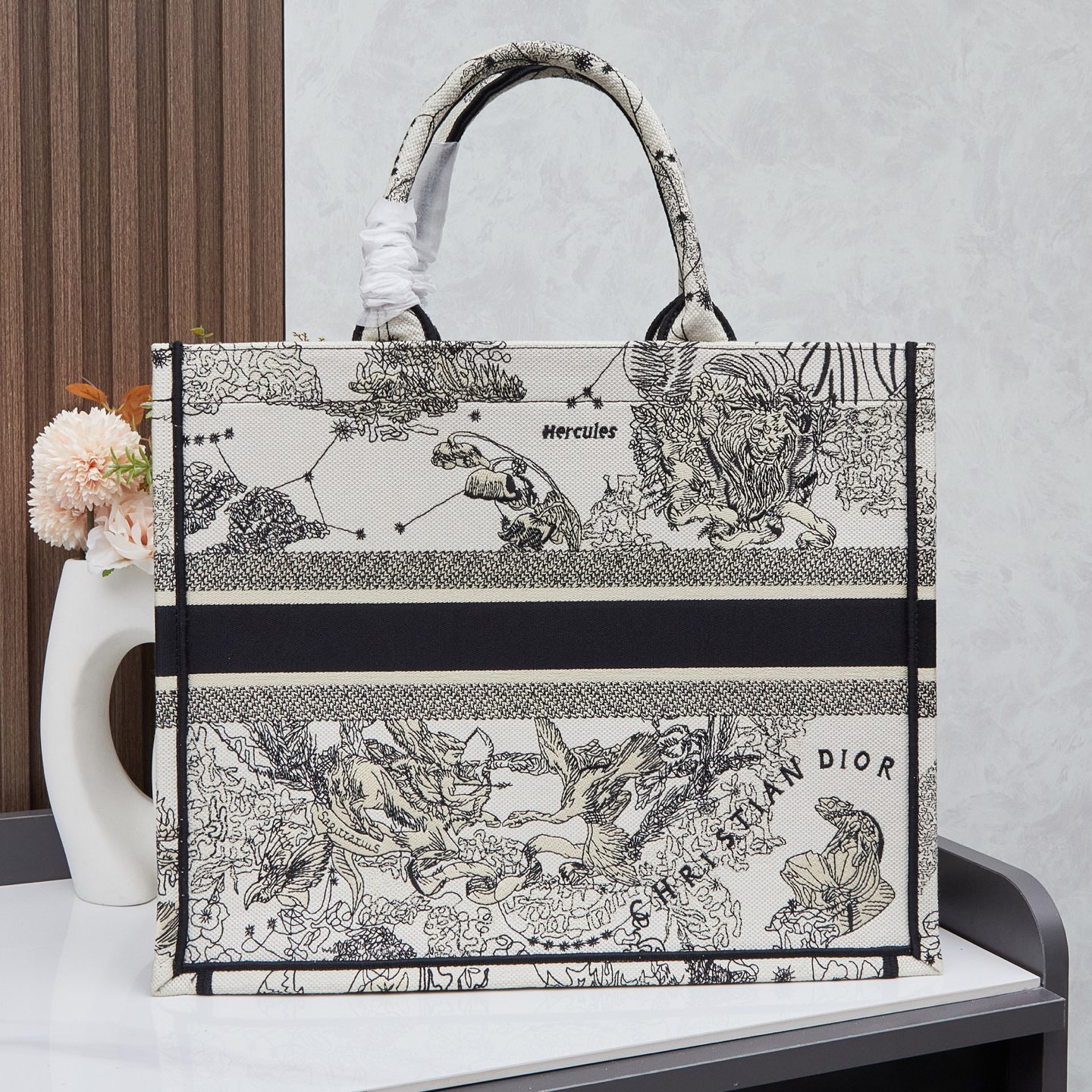 【人気♡大容量】DIOR  トートバッグ DIOR | Dior Book Tote バッグ ラージ トワル ドゥ ジュイ エン