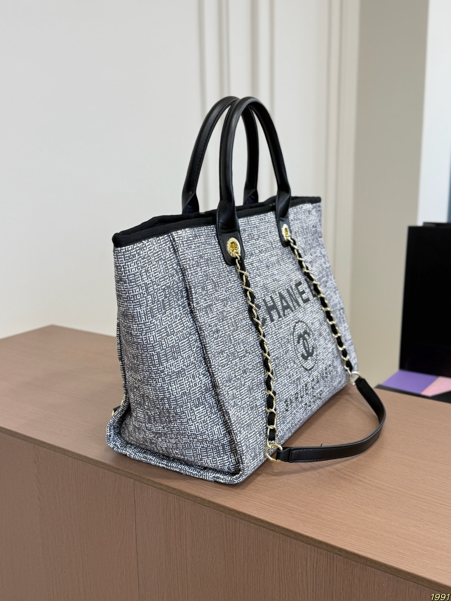 シャネル　CHANEL　ドーヴィルショッピングトートバッグ　チェンートートバッグ　レディース　大容量！バッグ　5色 - 画像 8