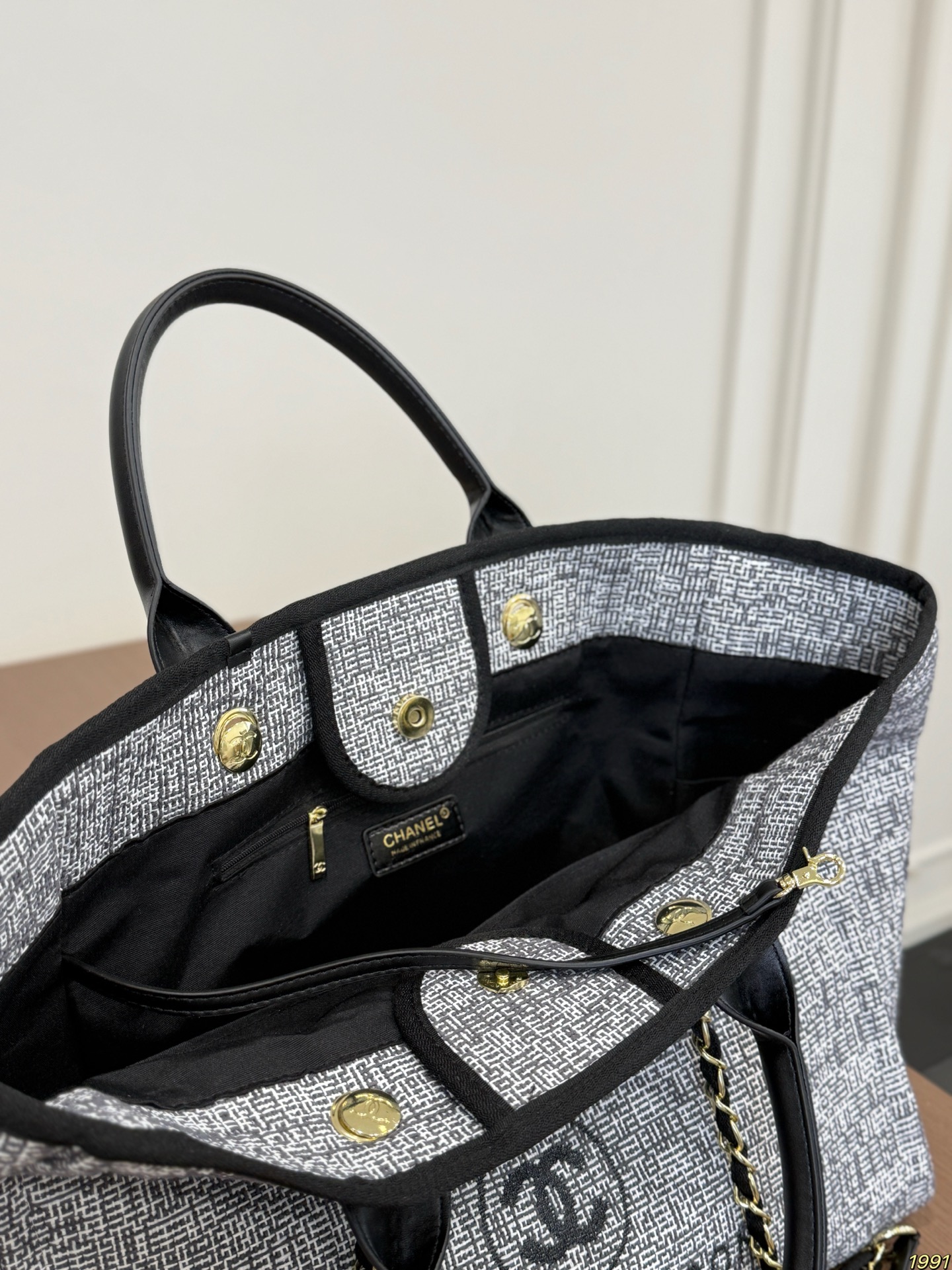 シャネル　CHANEL　ドーヴィルショッピングトートバッグ　チェンートートバッグ　レディース　大容量！バッグ　5色 - 画像 12