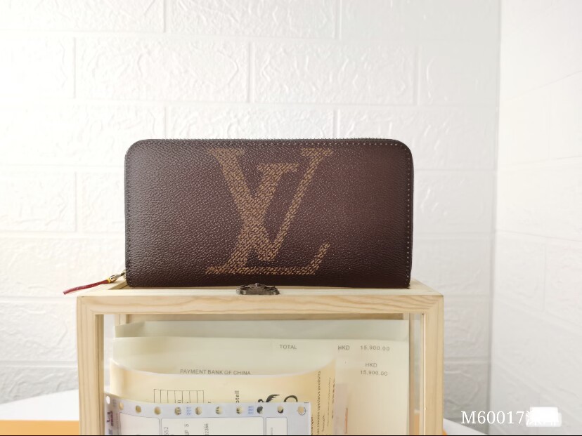 Louis Vuitton　ルイヴィトンジッピーウォレット　ラウンドファスナー長財布(小銭入れあり)　モノグラムジャイアント　LVロゴ