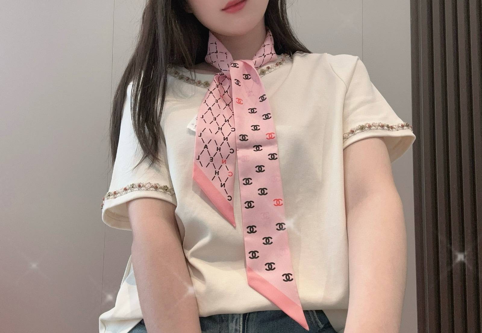 CHANEL シャネル ロゴ柄 ネックタイスカーフ 四葉草 アルファベット柄 2色 - 画像 4