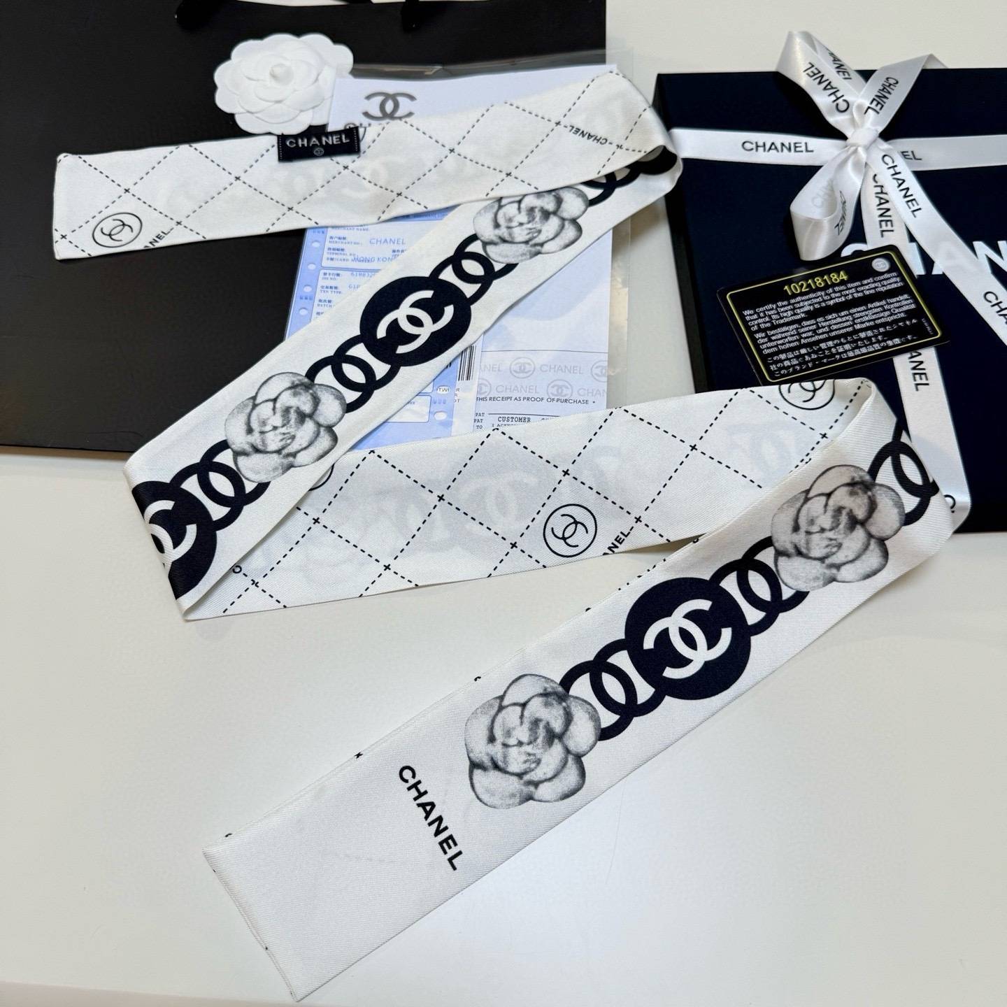 CHANEL シャネル ロゴ柄 ネックタイスカーフ 四葉草 アルファベット柄 2色 - 画像 13