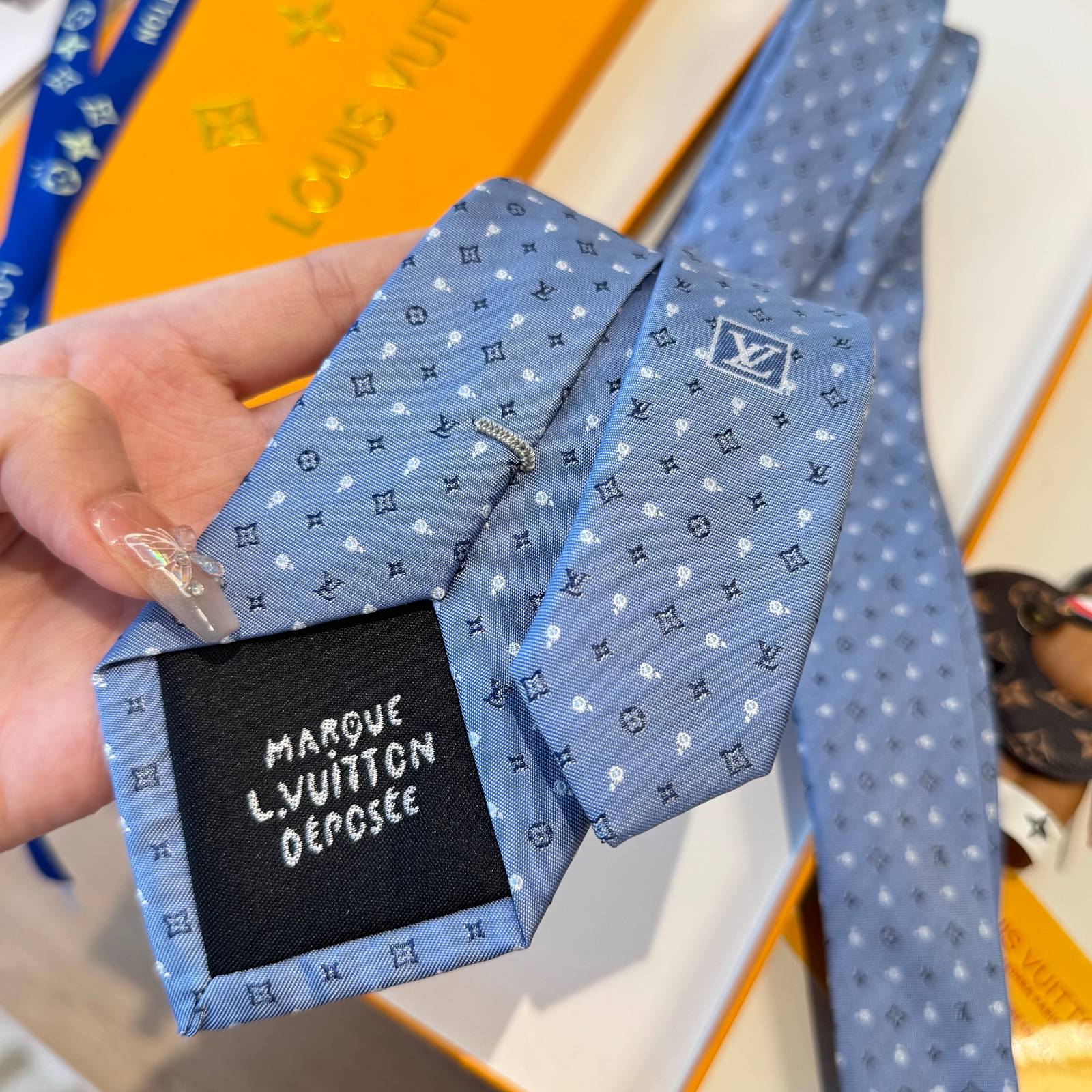 LOUIS VUITTON ルイヴィトン モノグラム柄 ネクタイ ブルー