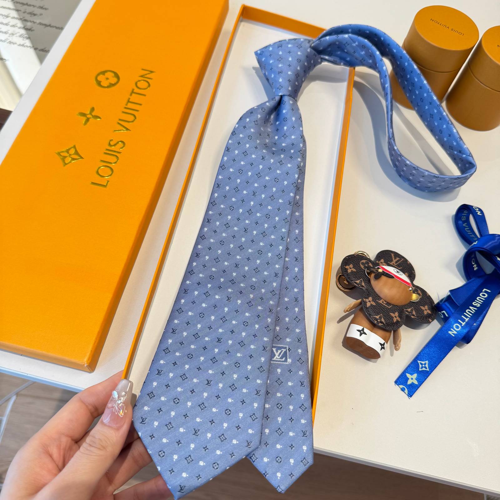 LOUIS VUITTON ルイヴィトン モノグラム柄 ネクタイ ブルー - 画像 4