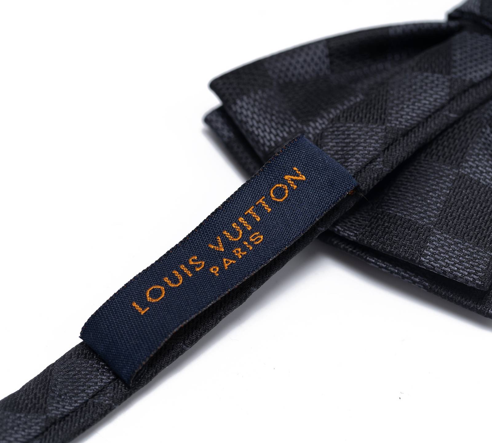 LOUIS VUITTON ルイヴィトン チェック柄 ボウタイ ブラック - 画像 2