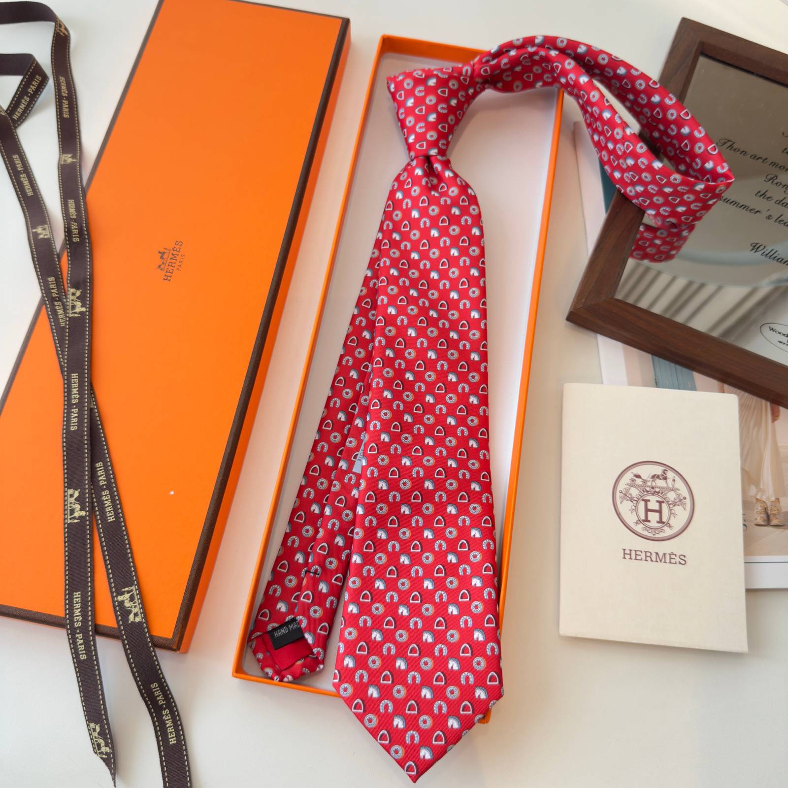 HERMES エルメス Fer H Cheval ネクタイ レッド 馬車柄 - 画像 6
