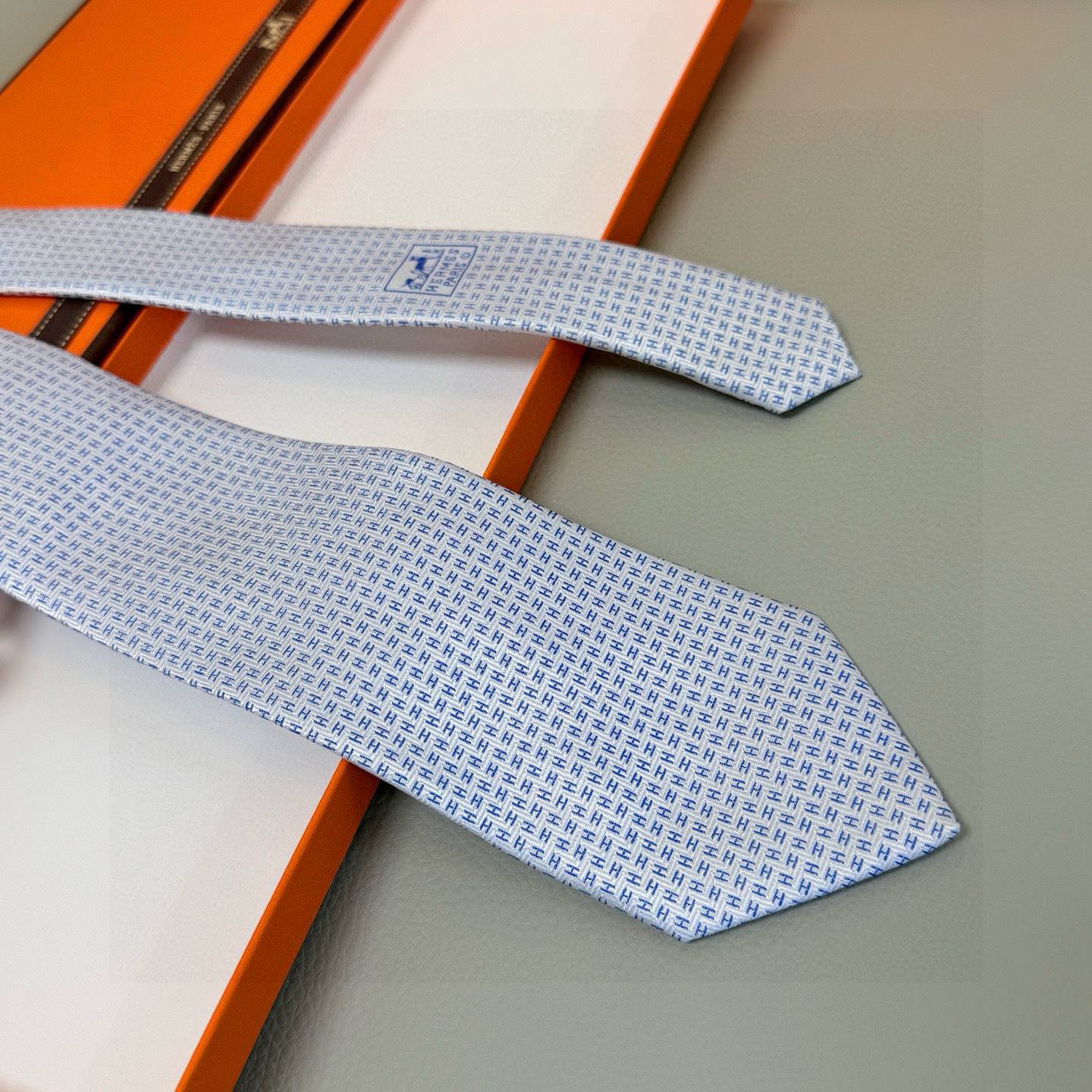 HERMES エルメス ネクタイ Hマーク柄 シルク 濃紺 - 画像 11