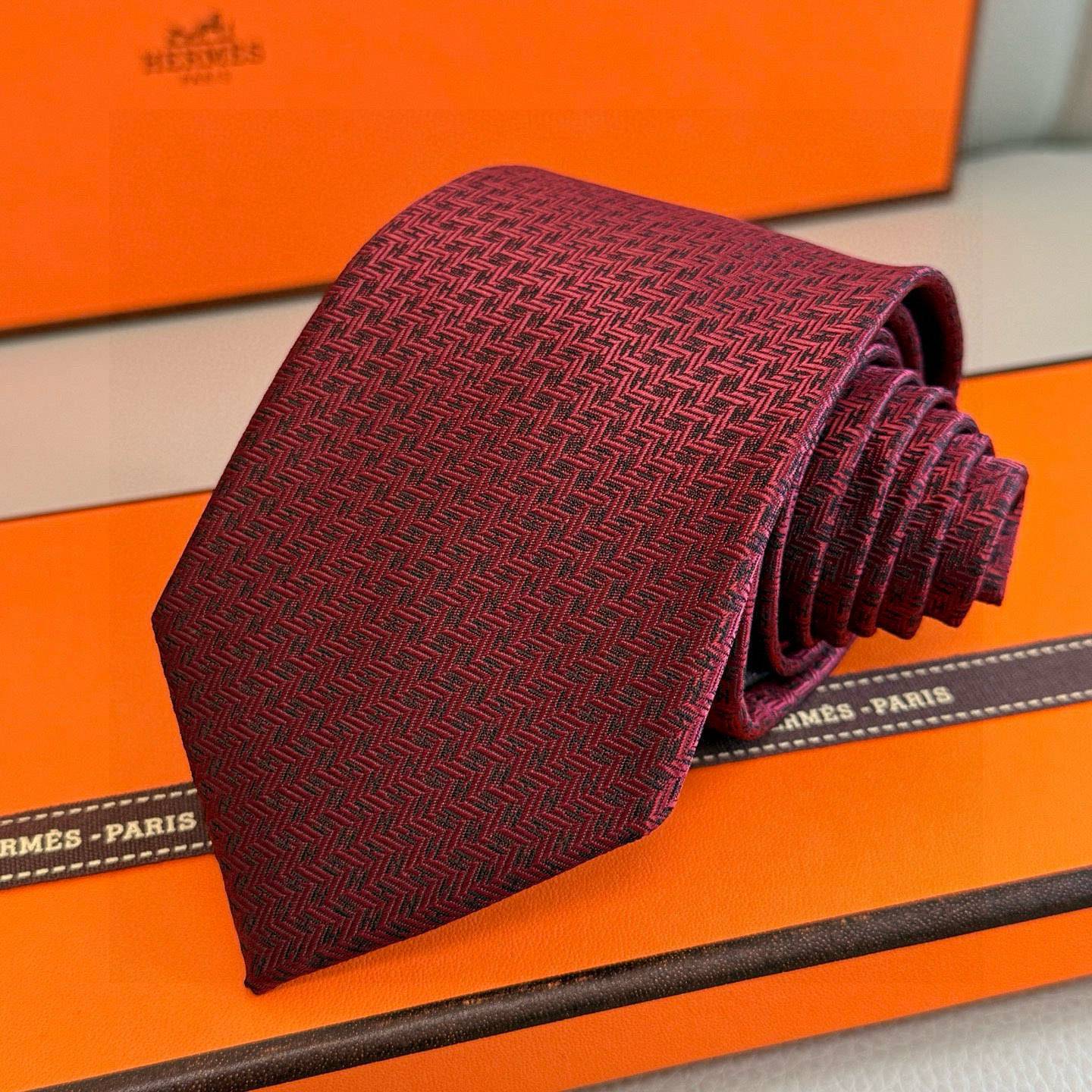 HERMES エルメス ネクタイ 100シルク 幾何学柄 ネイビー - 画像 7