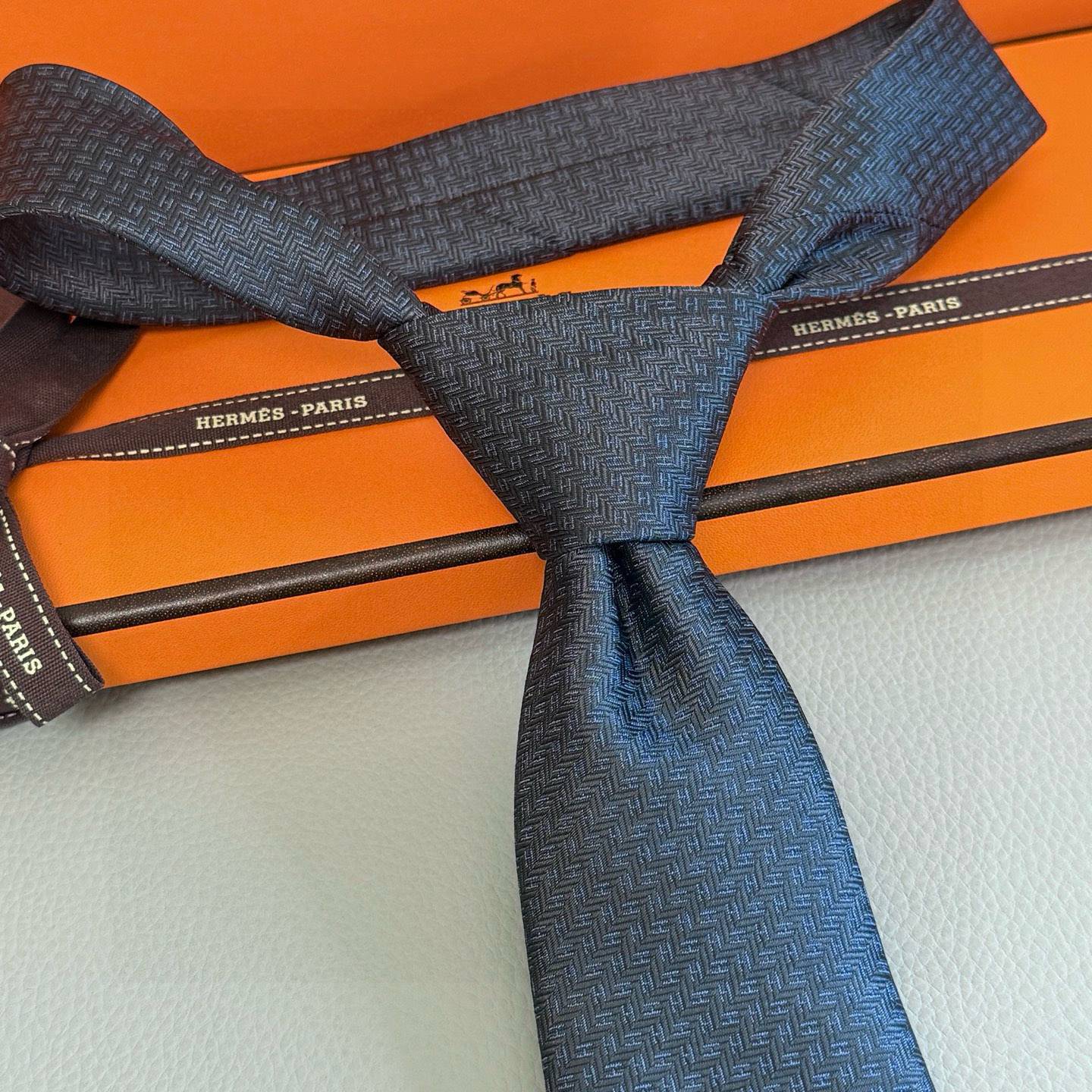 HERMES ネクタイ 100シルク H柄 ネイビー - 画像 4