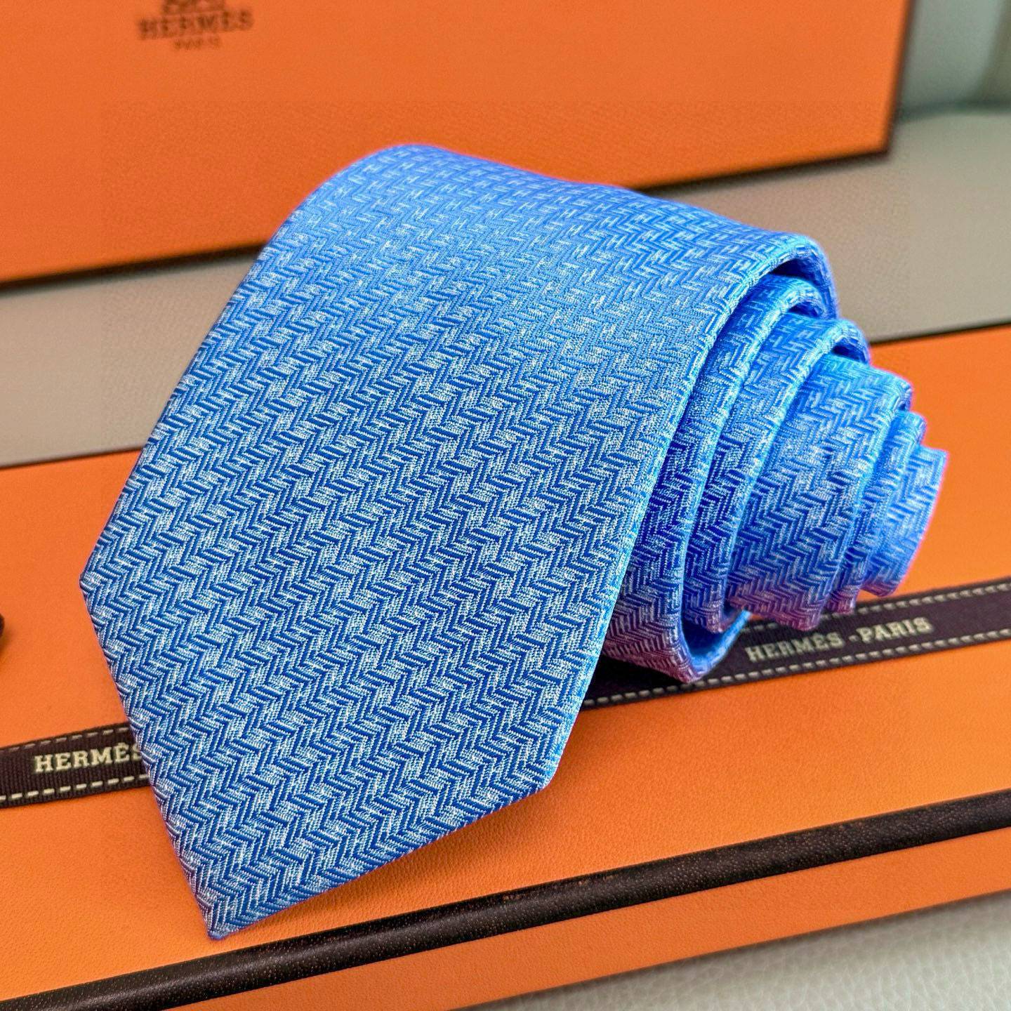 HERMES ネクタイ 100シルク H柄 ネイビー - 画像 5