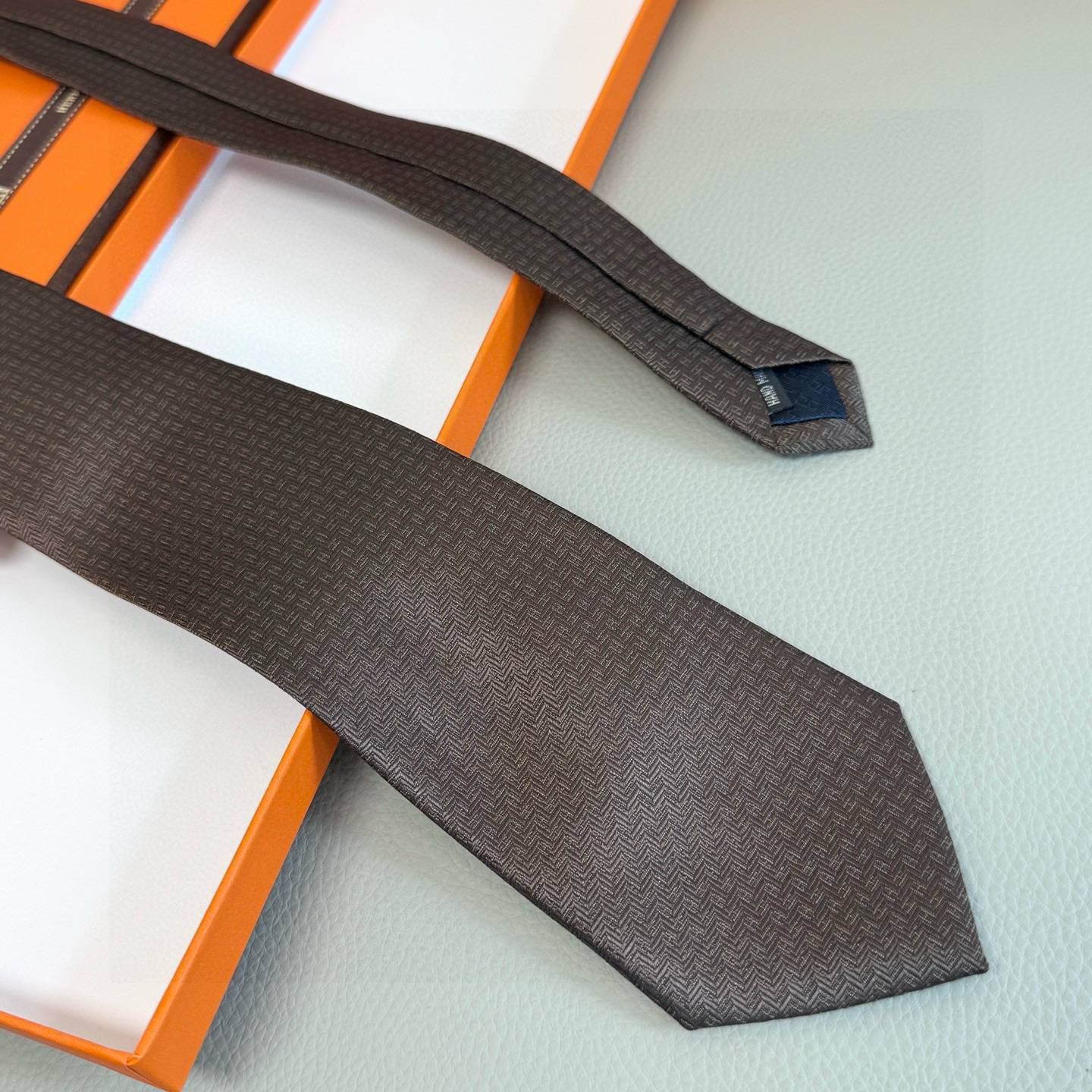 HERMES ネクタイ 100シルク H柄 ネイビー - 画像 15