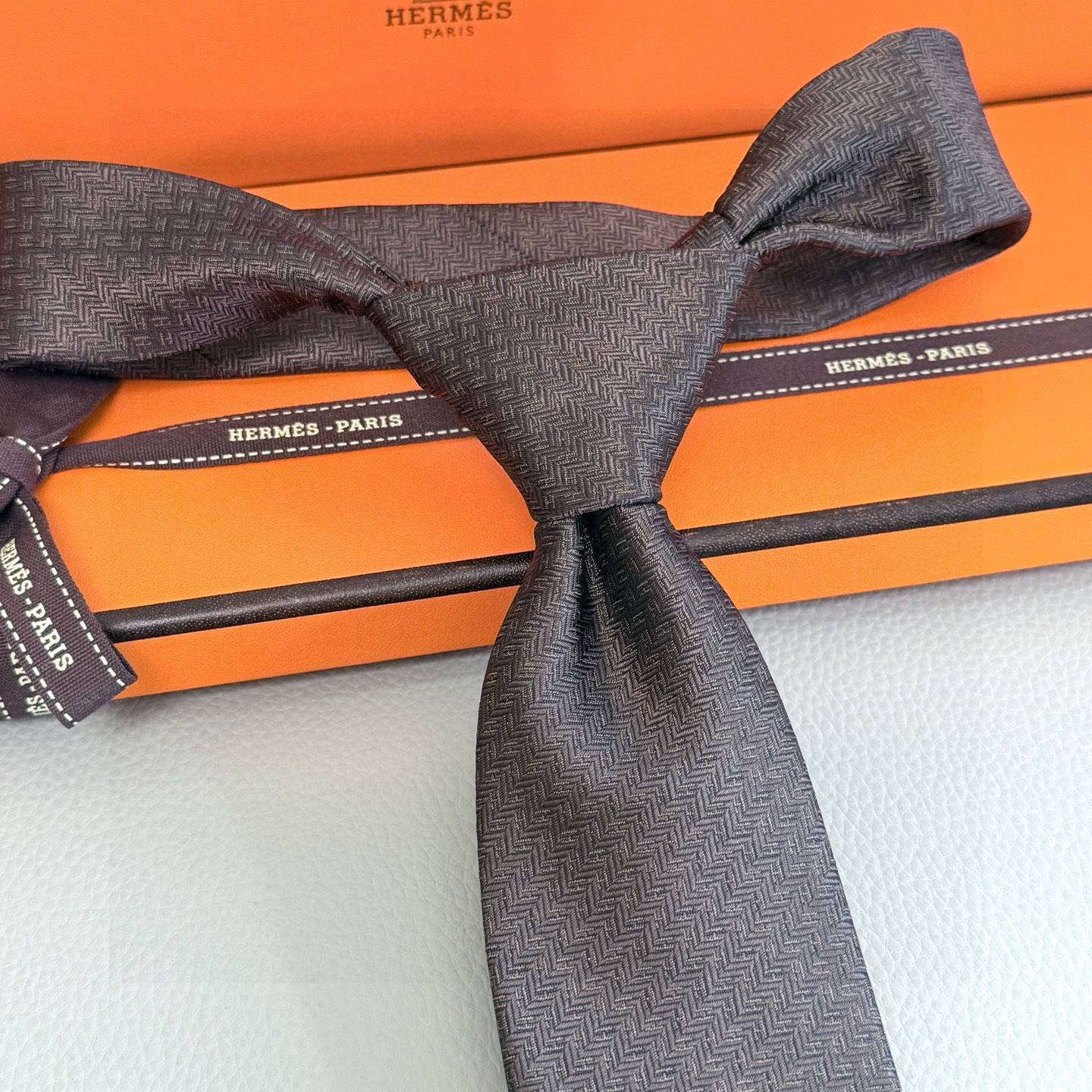 HERMES ネクタイ 100シルク H柄 ネイビー - 画像 18